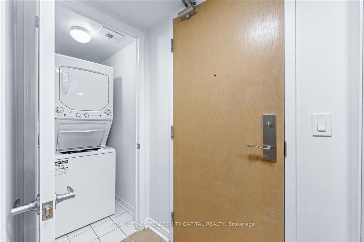 #205 - 503 Beecroft Rd, Toronto, ON M2N0A2 | 2 Bedroom 2 Bathroom Condo Apt | Image 9