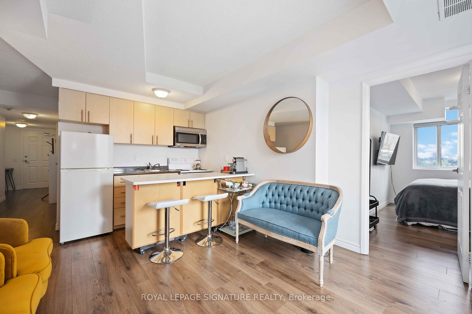 #703 - 15 Maplewood Ave, Toronto, ON M6C4B4 | 1 Bedroom 1 Bathroom Condo Apt | Image 12