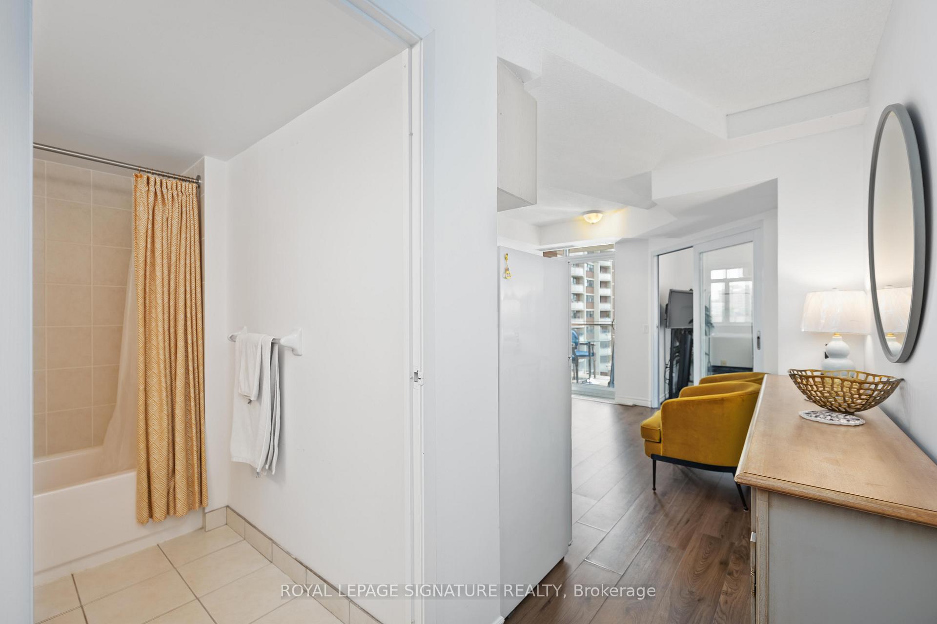 #703 - 15 Maplewood Ave, Toronto, ON M6C4B4 | 1 Bedroom 1 Bathroom Condo Apt | Image 25