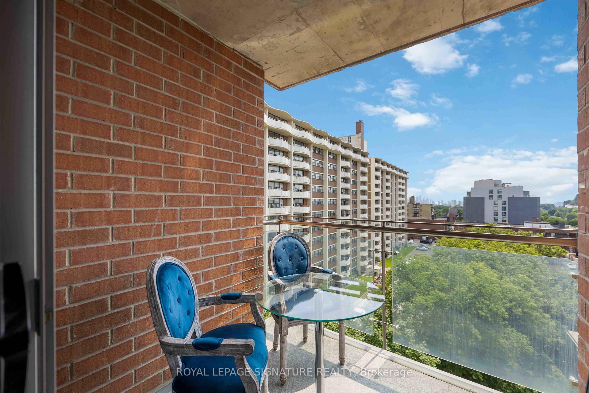 #703 - 15 Maplewood Ave, Toronto, ON M6C4B4 | 1 Bedroom 1 Bathroom Condo Apt | Image 27