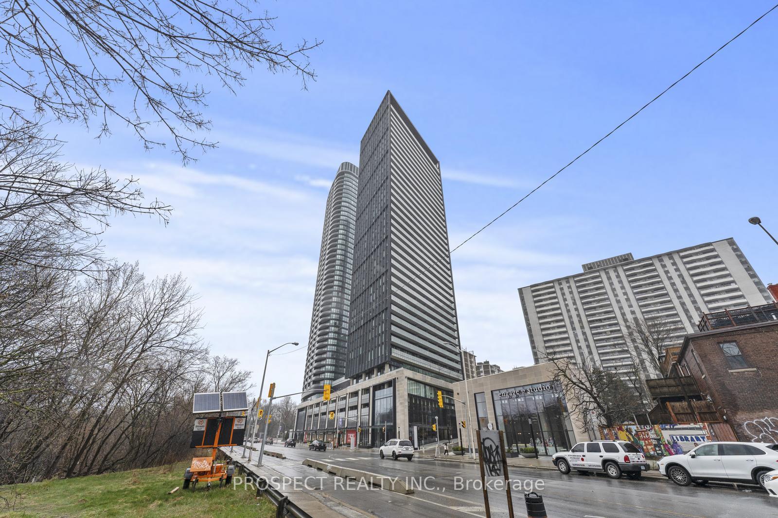 #906 - 575 Bloor St E, Toronto, ON M4W0B2 | 1 Bedroom 1 Bathroom Condo Apt | Image 1