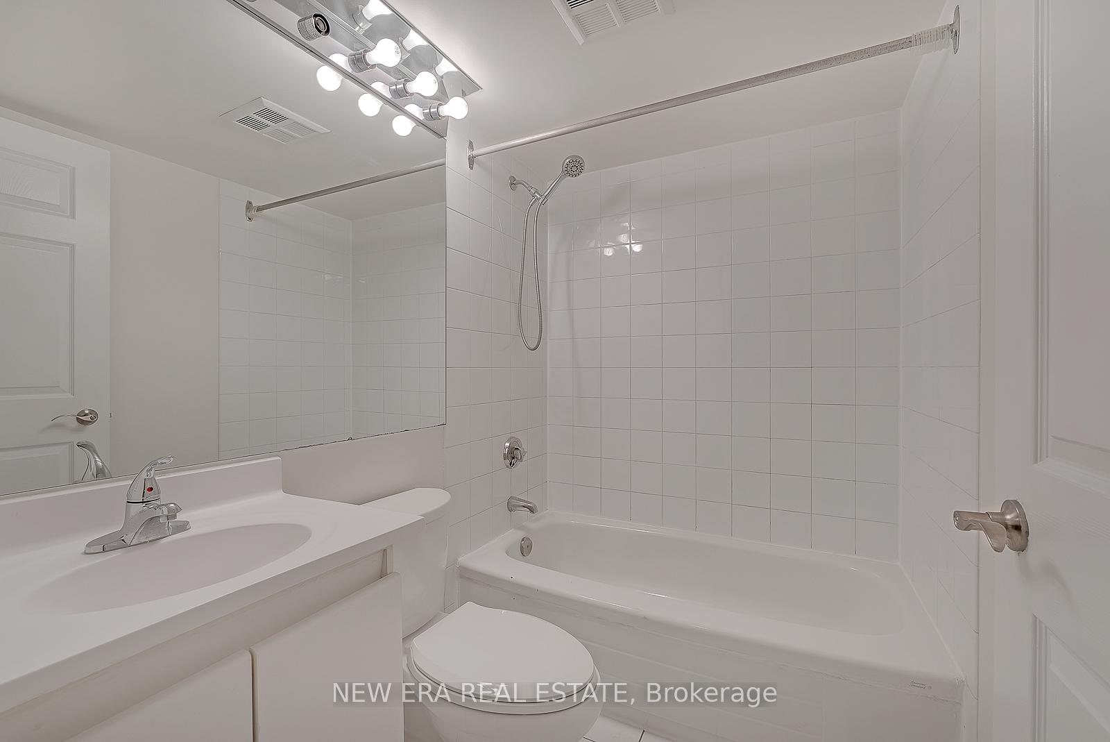 #1109 - 24 Wellesley St W, Toronto, ON M4Y2X6 | 1 Bedroom 1 Bathroom Condo Apt | Image 15