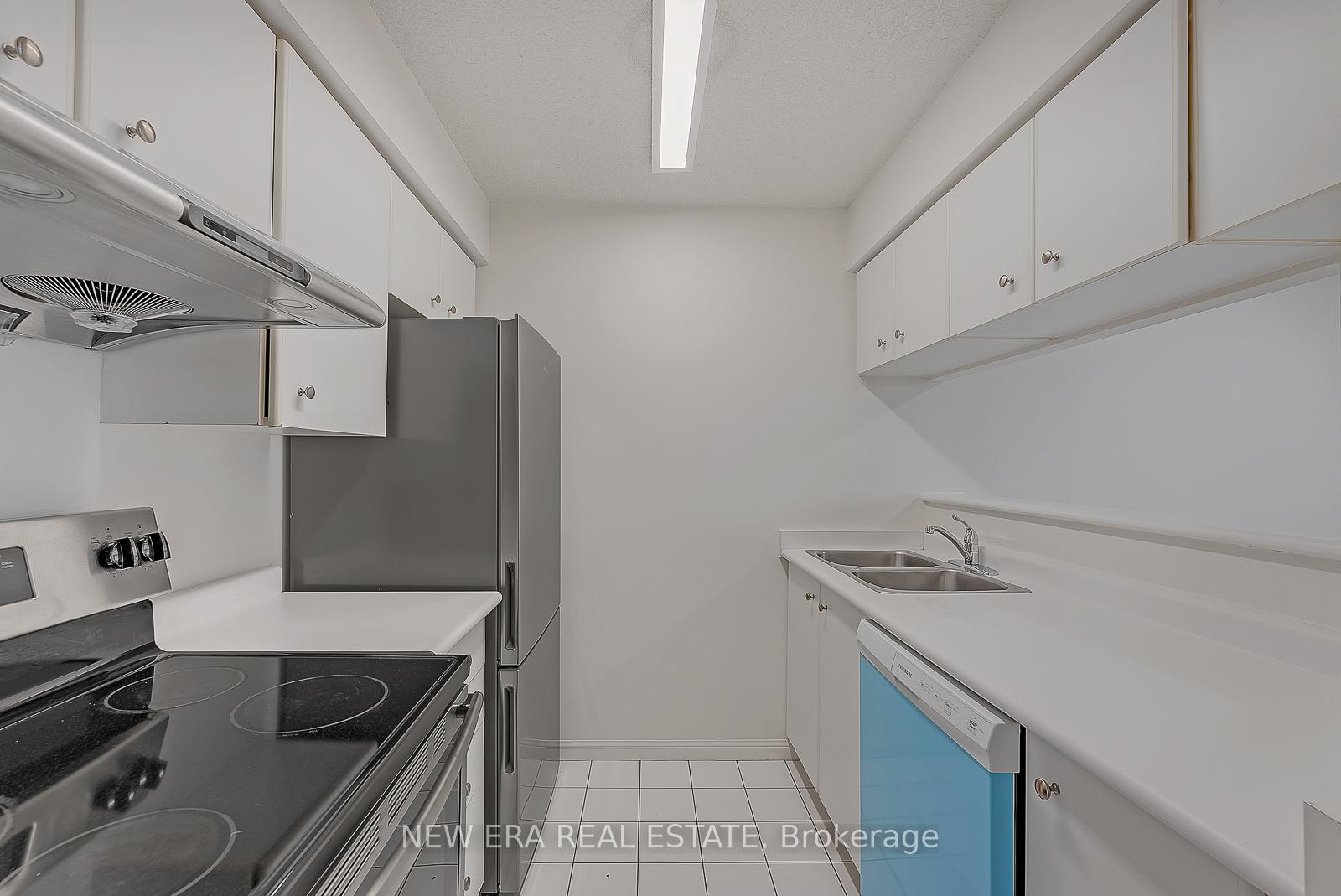 #1109 - 24 Wellesley St W, Toronto, ON M4Y2X6 | 1 Bedroom 1 Bathroom Condo Apt | Image 22