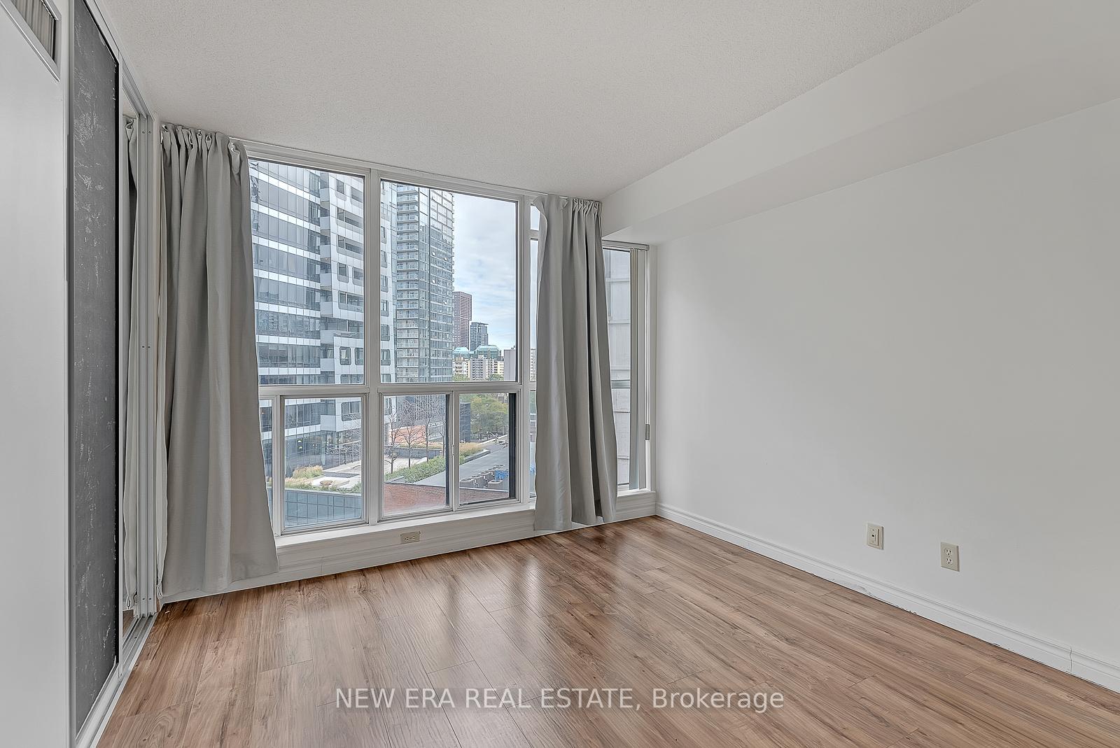 #1109 - 24 Wellesley St W, Toronto, ON M4Y2X6 | 1 Bedroom 1 Bathroom Condo Apt | Image 26