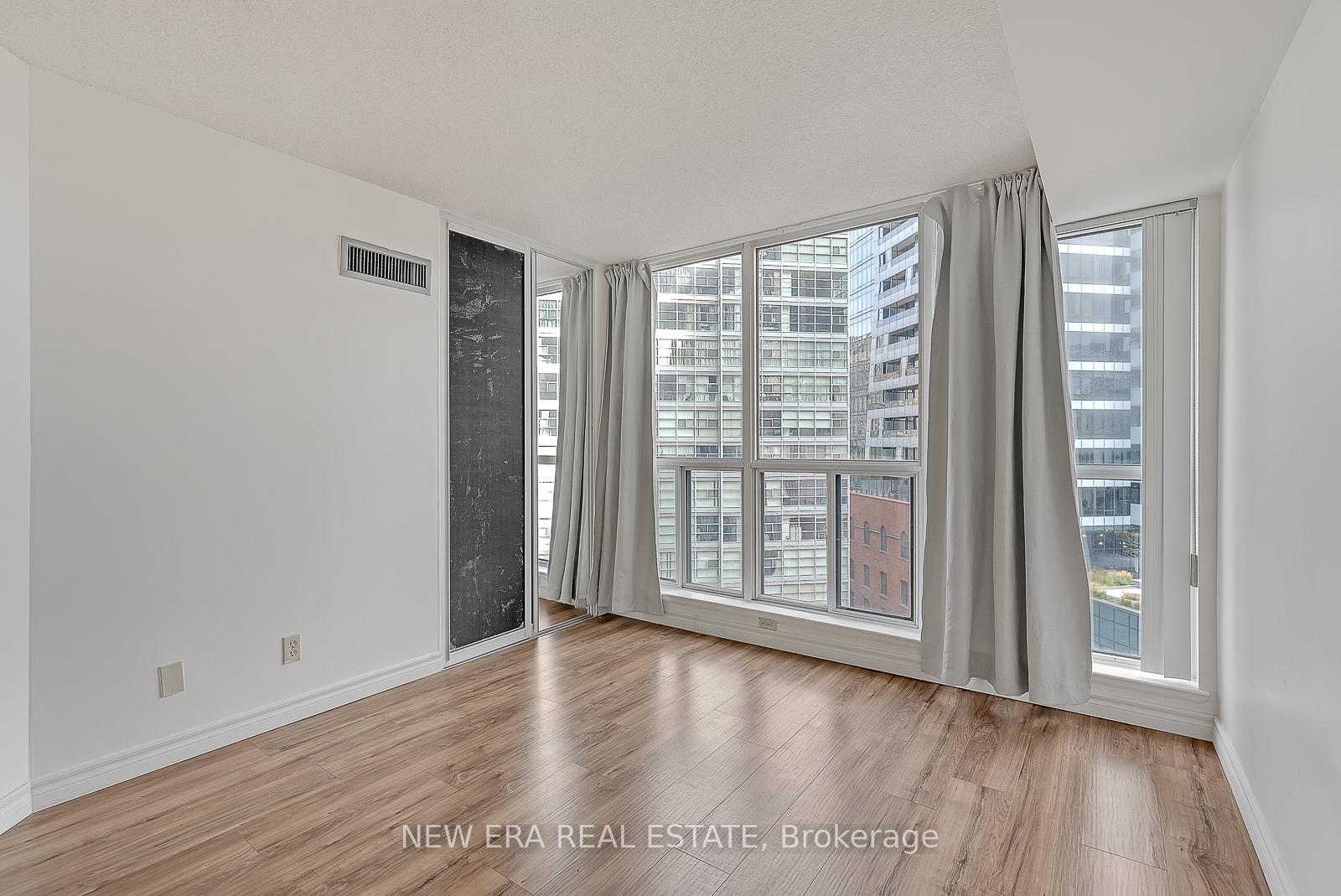 #1109 - 24 Wellesley St W, Toronto, ON M4Y2X6 | 1 Bedroom 1 Bathroom Condo Apt | Image 28