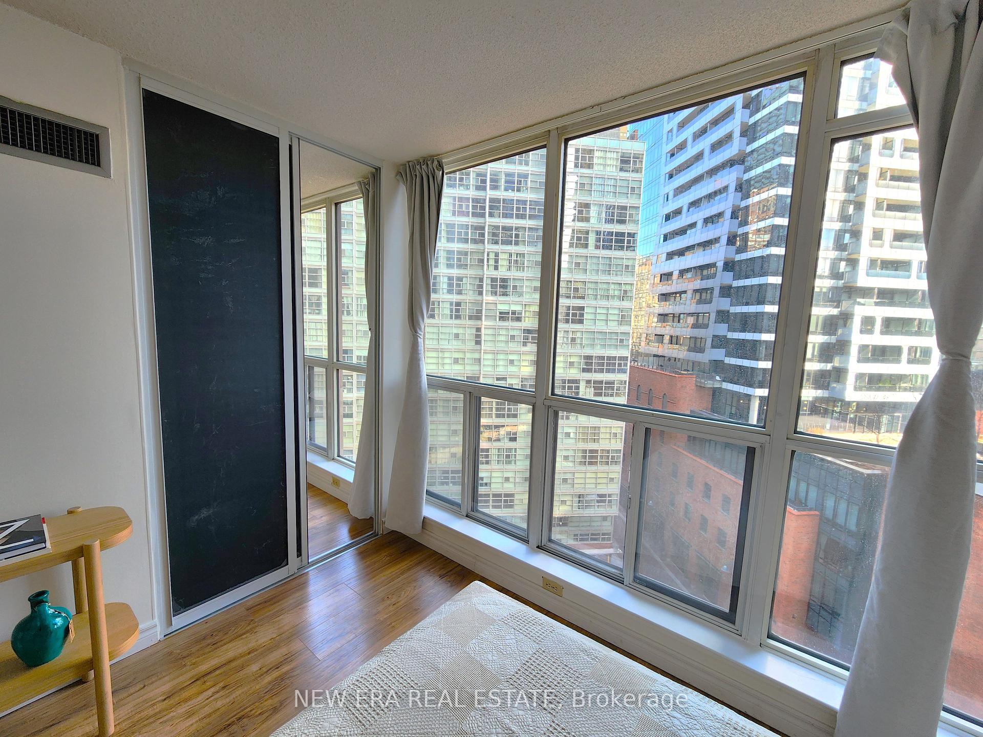 #1109 - 24 Wellesley St W, Toronto, ON M4Y2X6 | 1 Bedroom 1 Bathroom Condo Apt | Image 7