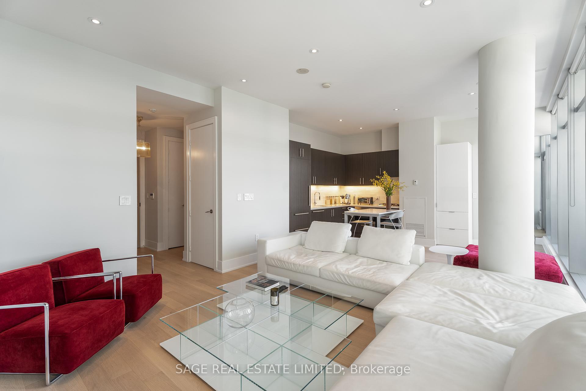 #1124 - 39 Queens Quay E, Toronto, ON M5E0A1 | 2 Bedroom 2 Bathroom Condo Apt | Image 10