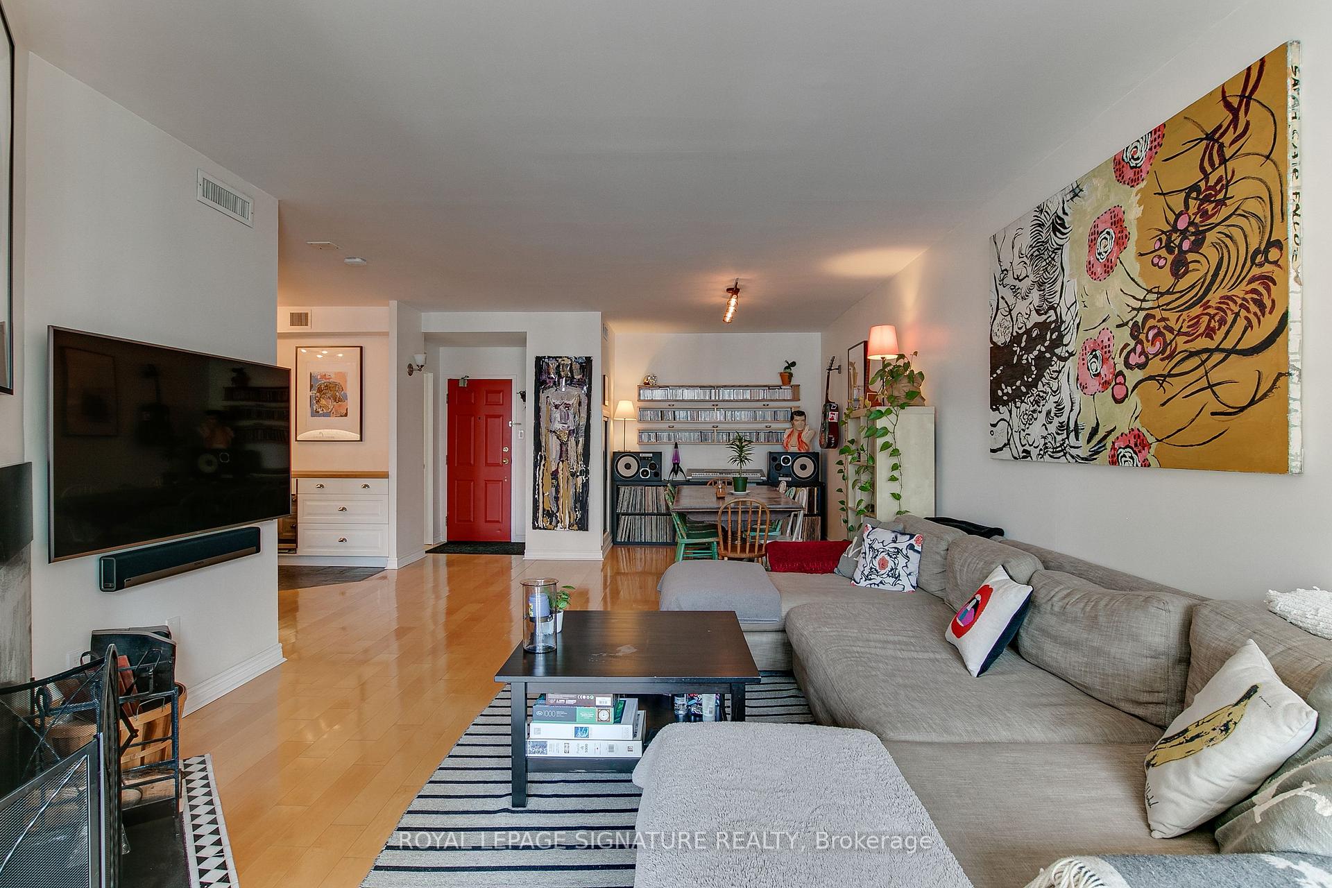 #919 - 65 Scadding Ave, Toronto, ON M5A4L1 | 2 Bedroom 2 Bathroom Condo Apt | Image 11