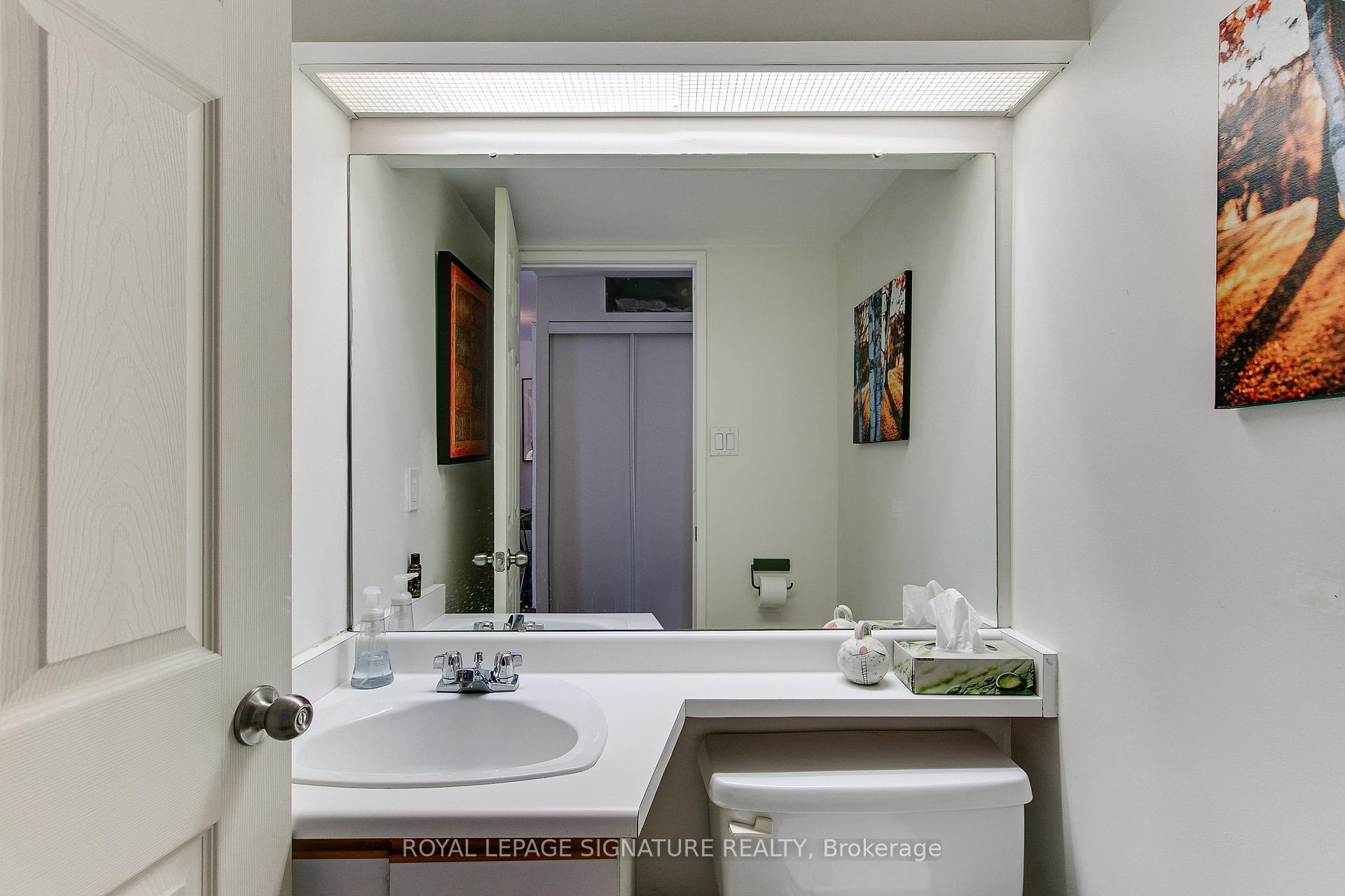 #919 - 65 Scadding Ave, Toronto, ON M5A4L1 | 2 Bedroom 2 Bathroom Condo Apt | Image 15