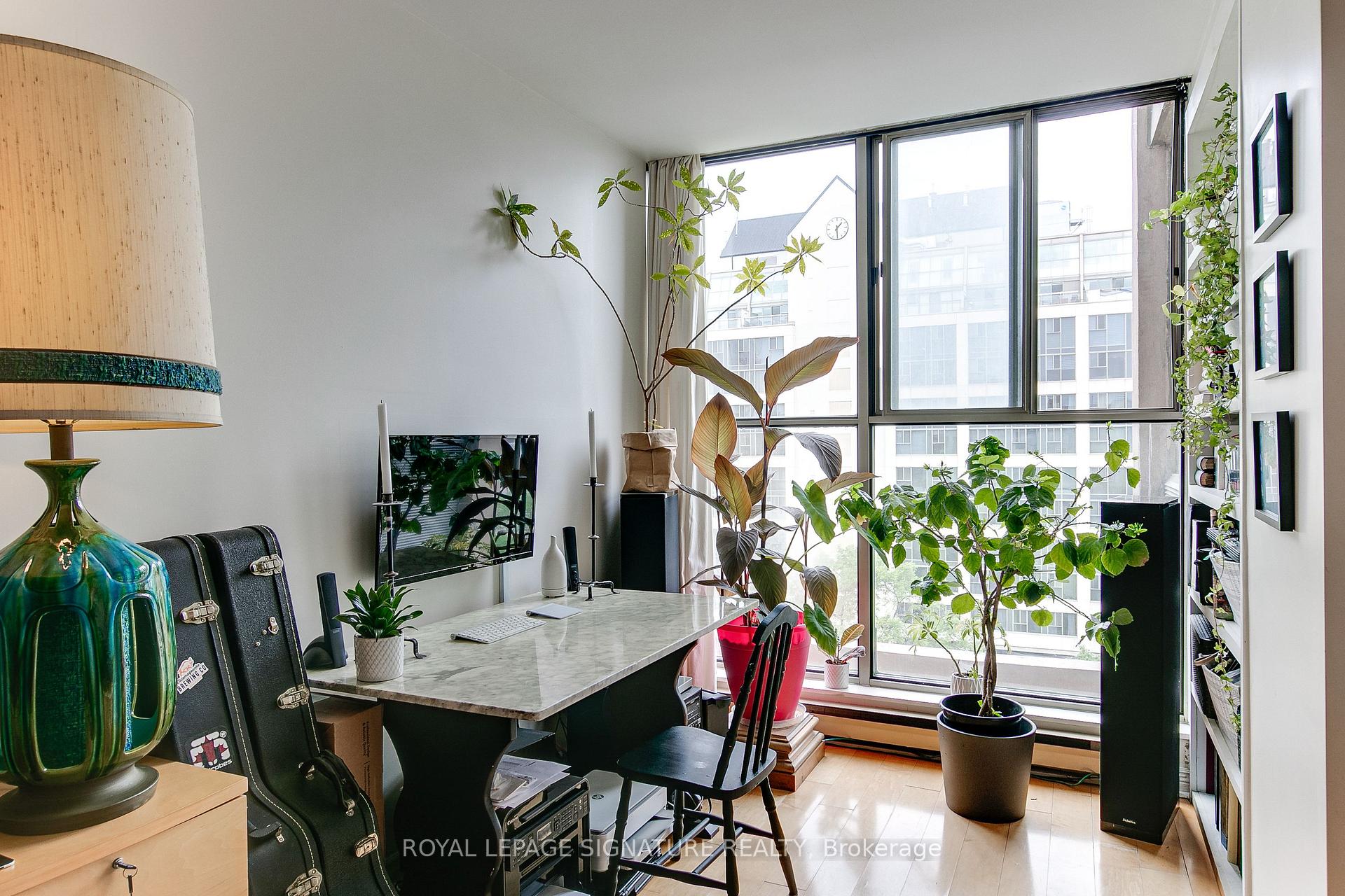 #919 - 65 Scadding Ave, Toronto, ON M5A4L1 | 2 Bedroom 2 Bathroom Condo Apt | Image 25