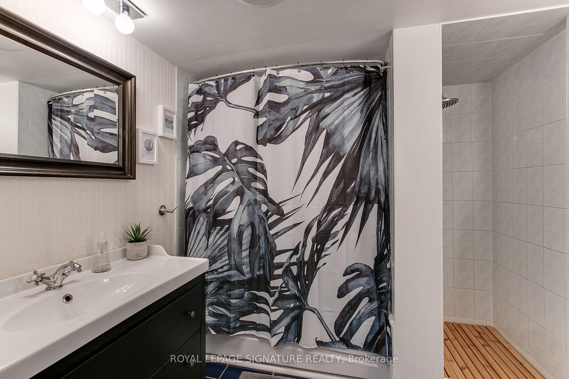 #919 - 65 Scadding Ave, Toronto, ON M5A4L1 | 2 Bedroom 2 Bathroom Condo Apt | Image 27