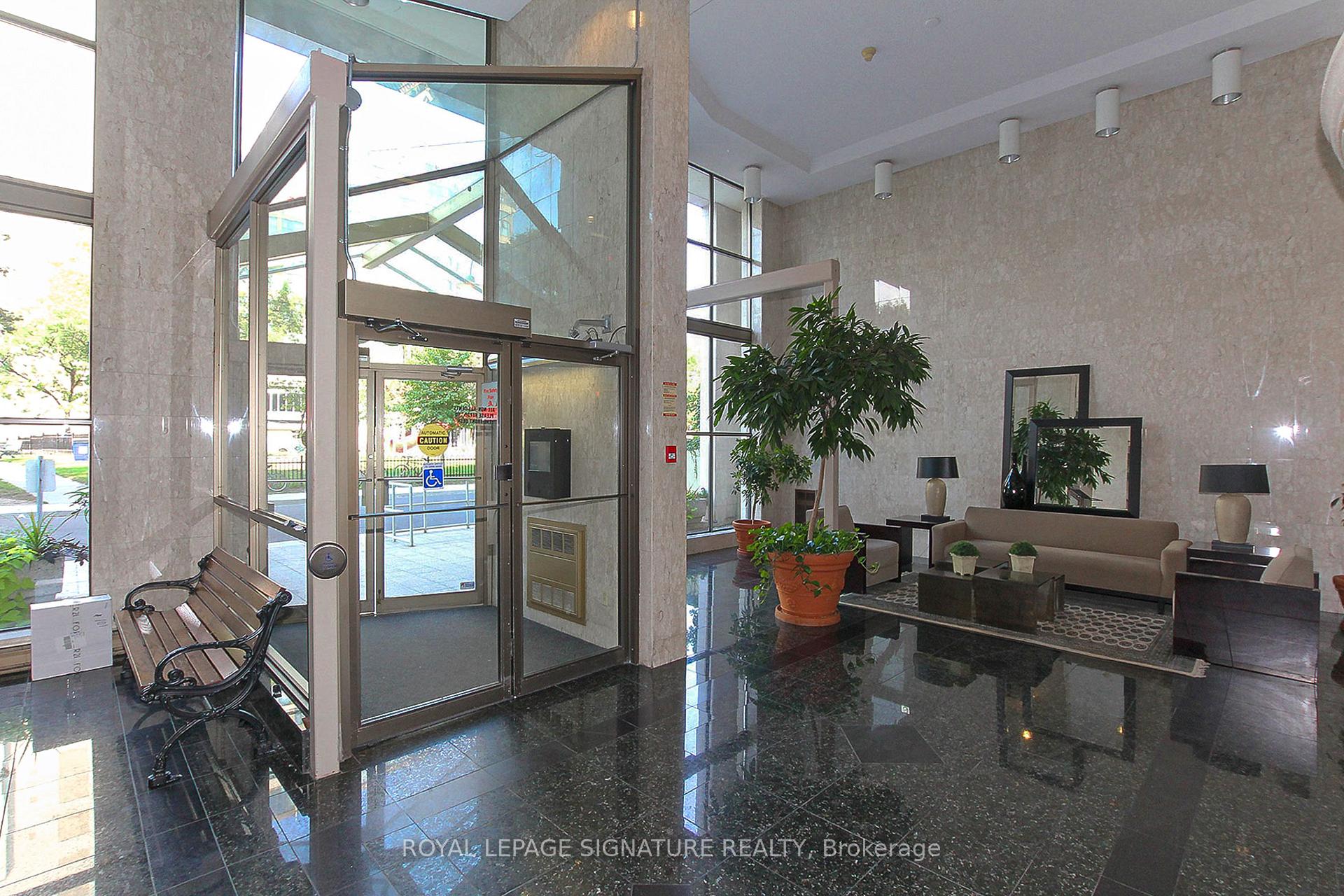 #919 - 65 Scadding Ave, Toronto, ON M5A4L1 | 2 Bedroom 2 Bathroom Condo Apt | Image 30