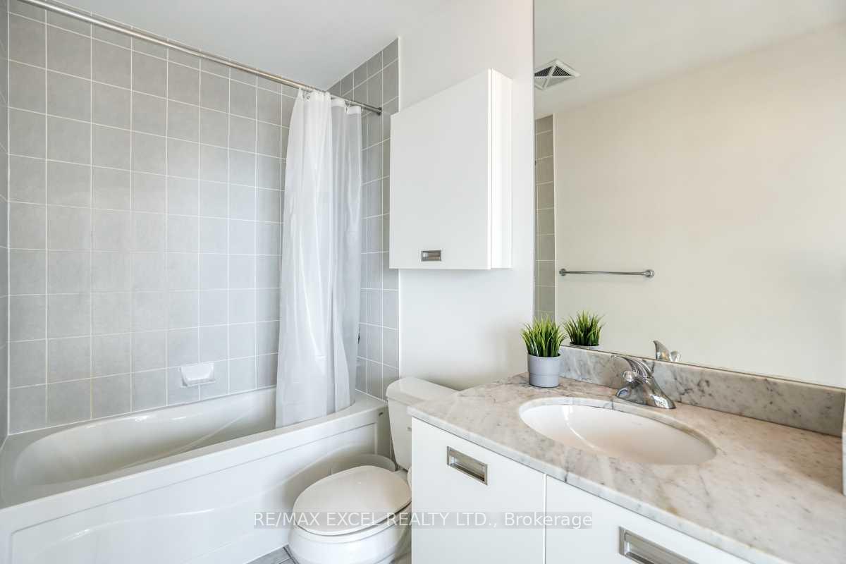 #4103 - 38 Grenville St, Toronto, ON M4Y1A5 | 2 Bedroom 2 Bathroom Condo Apt | Image 16
