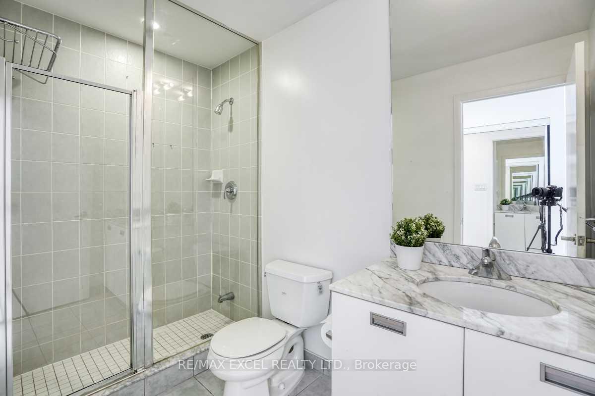 #4103 - 38 Grenville St, Toronto, ON M4Y1A5 | 2 Bedroom 2 Bathroom Condo Apt | Image 17