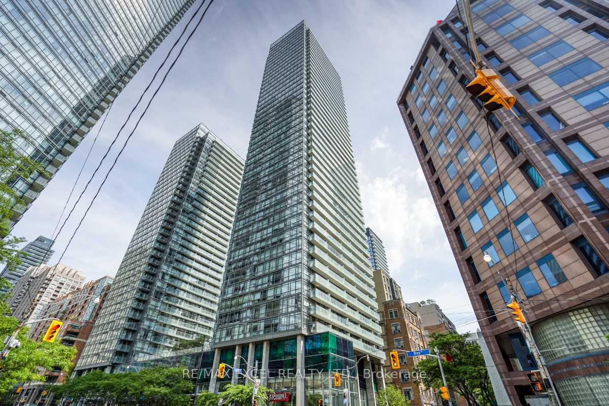 #4103 - 38 Grenville St, Toronto, ON M4Y1A5 | 2 Bedroom 2 Bathroom Condo Apt | Image 2