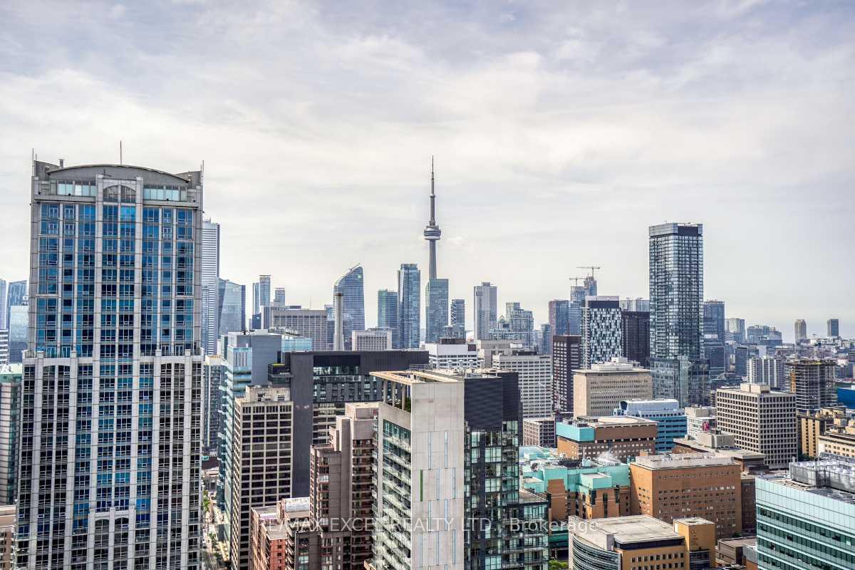 #4103 - 38 Grenville St, Toronto, ON M4Y1A5 | 2 Bedroom 2 Bathroom Condo Apt | Image 21