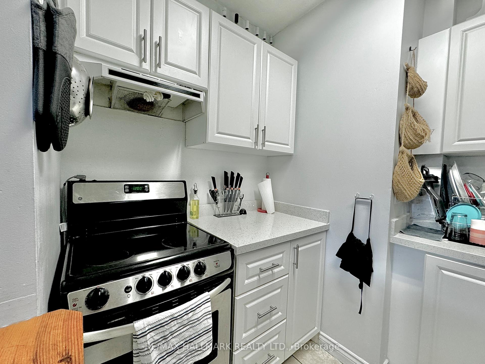 #303 - 114 Vaughan Rd, Toronto, ON M6C2M1 | 1 Bedroom 1 Bathroom Condo Apt | Image 22