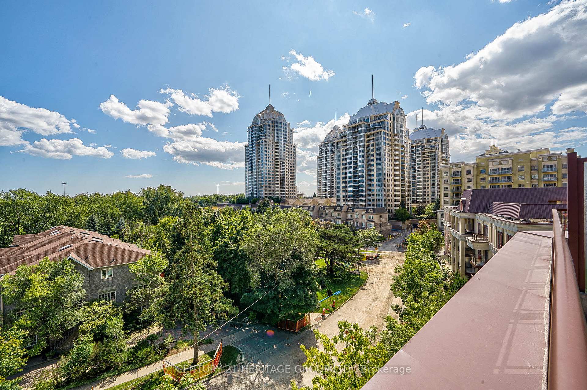 #506 - 23 Rean Dr, Toronto, ON M2K0A5 | 3 Bedroom 3 Bathroom Condo Apt | Image 32