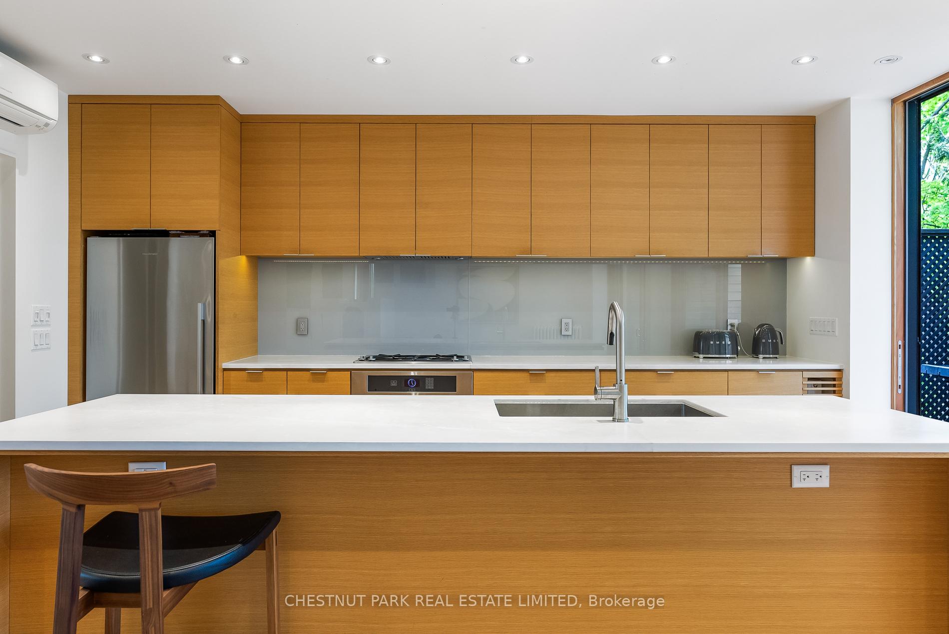 58 Summerhill Gdns, Toronto, ON M4T1B4 | 4 Bedroom 4 Bathroom Detached House | Image 14