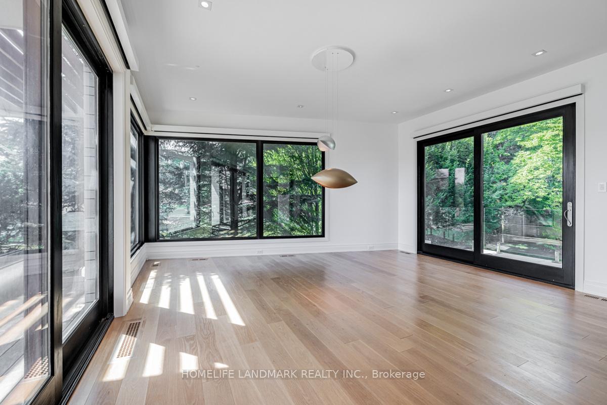 4 Royal Oak Dr, Toronto, ON M3C2M2 | 4 Bedroom 9 Bathroom Detached House | Image 6