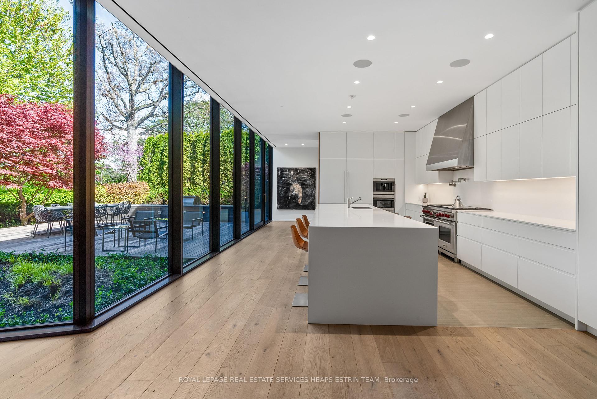 11 Thornwood Rd, Toronto, ON M4W2R8 | 4 Bedroom 8 Bathroom Detached House | Image 16