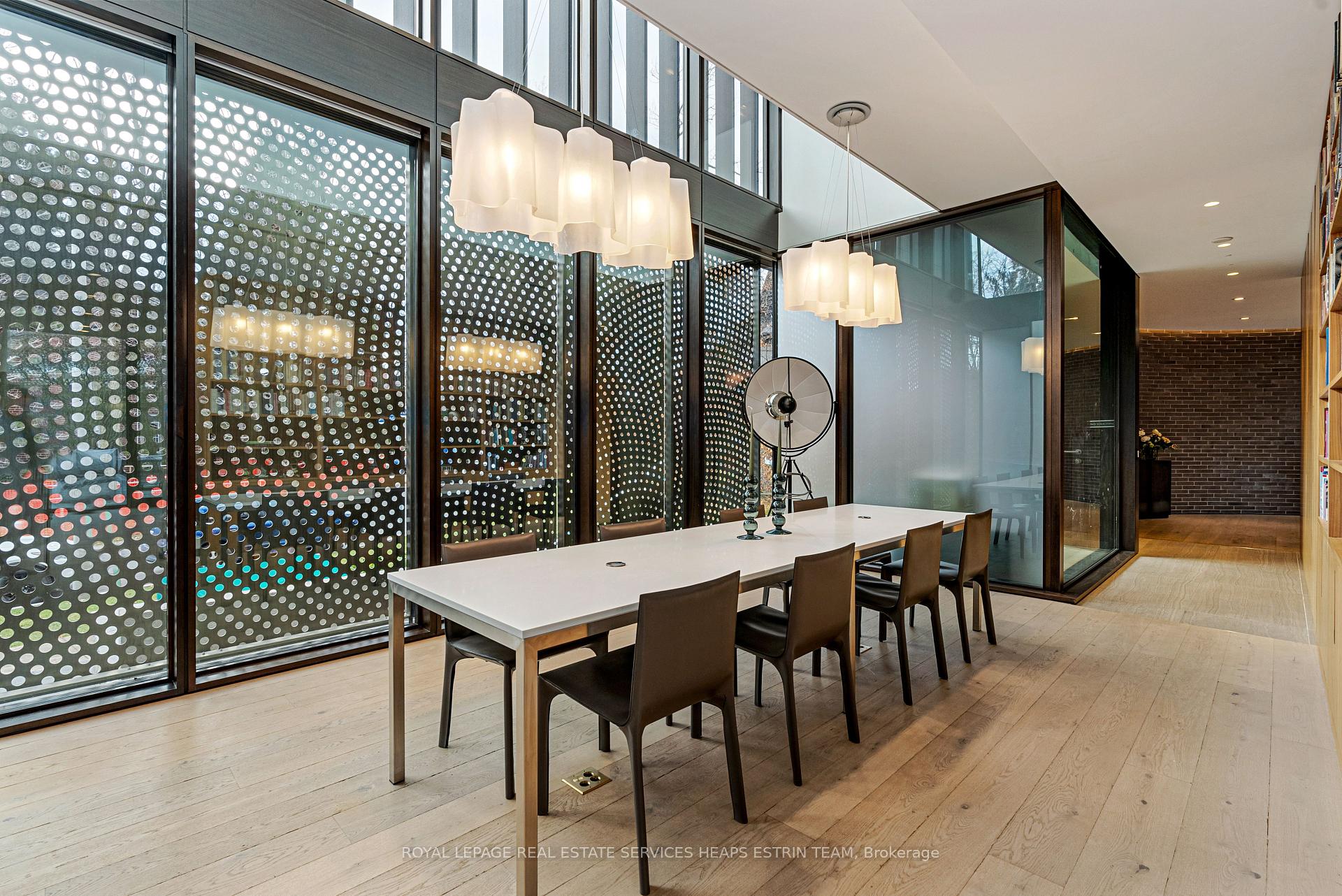 11 Thornwood Rd, Toronto, ON M4W2R8 | 4 Bedroom 8 Bathroom Detached House | Image 18