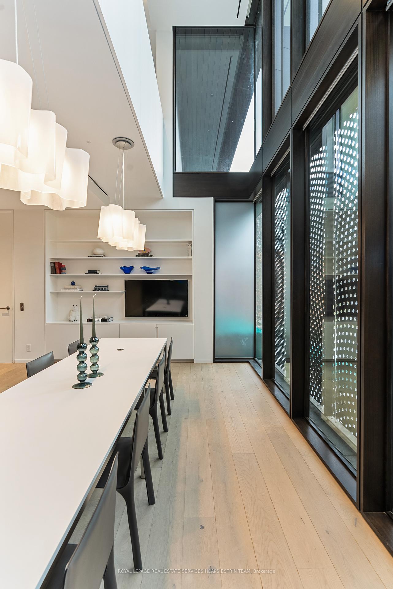 11 Thornwood Rd, Toronto, ON M4W2R8 | 4 Bedroom 8 Bathroom Detached House | Image 19