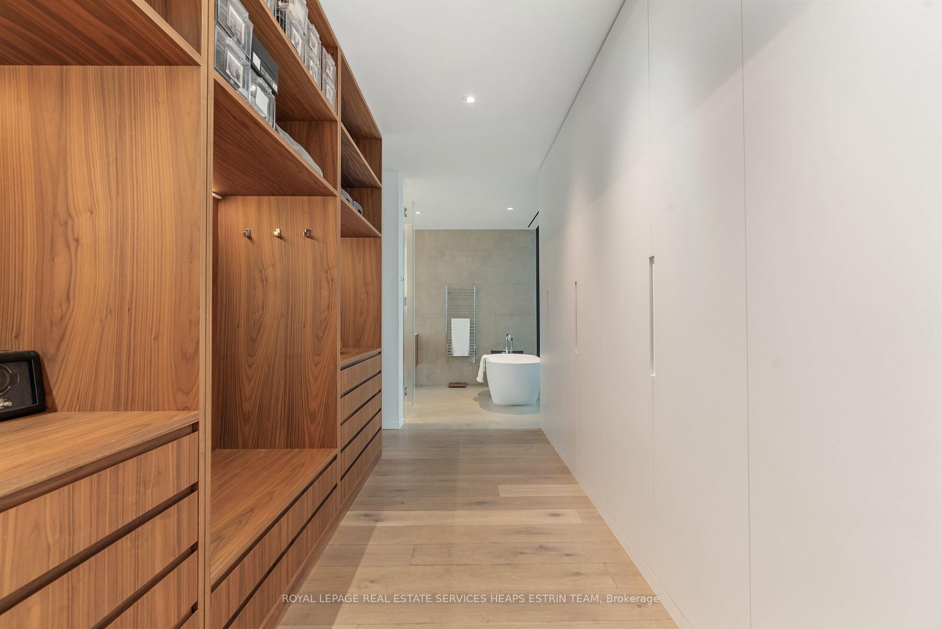 11 Thornwood Rd, Toronto, ON M4W2R8 | 4 Bedroom 8 Bathroom Detached House | Image 23