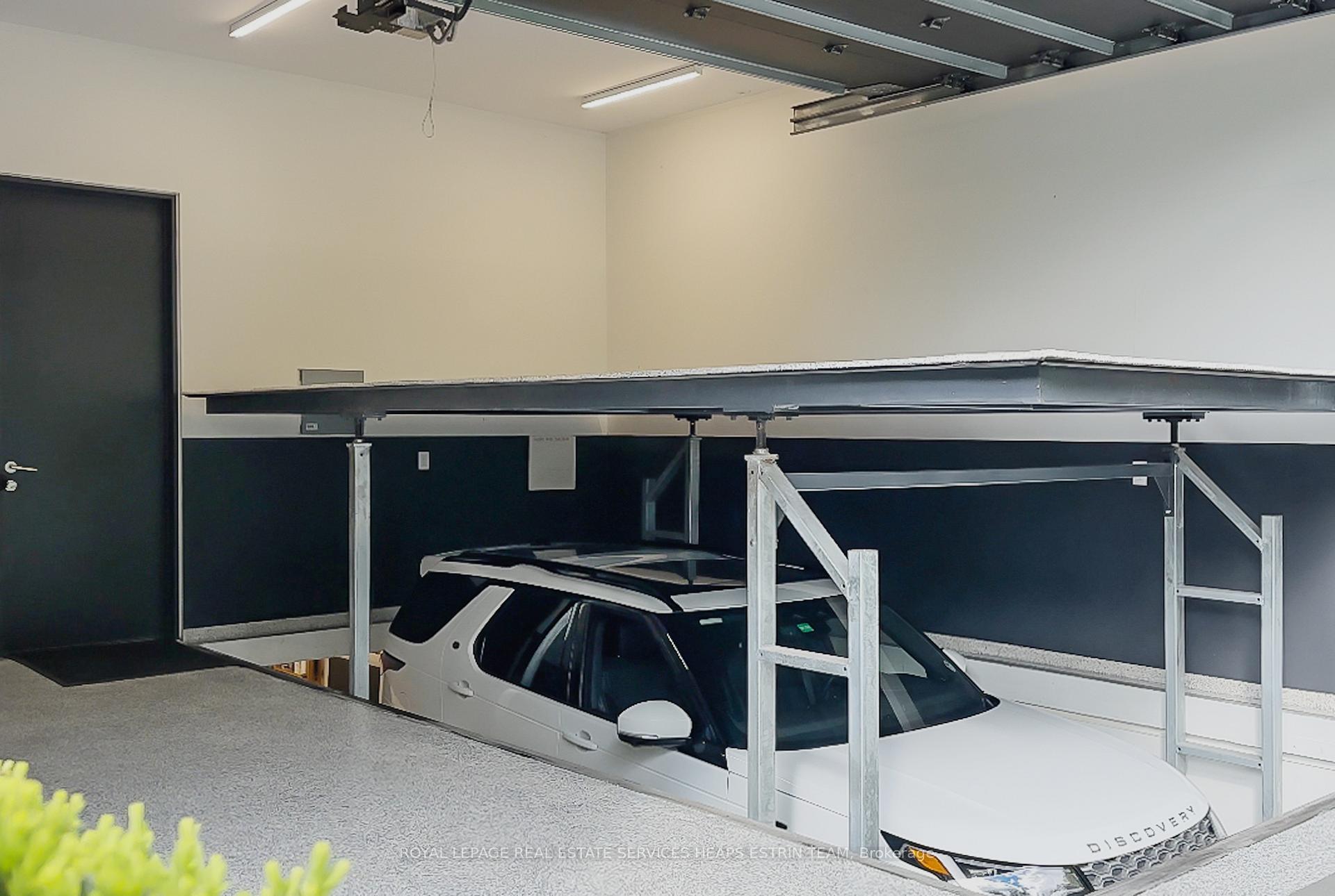 11 Thornwood Rd, Toronto, ON M4W2R8 | 4 Bedroom 8 Bathroom Detached House | Image 31