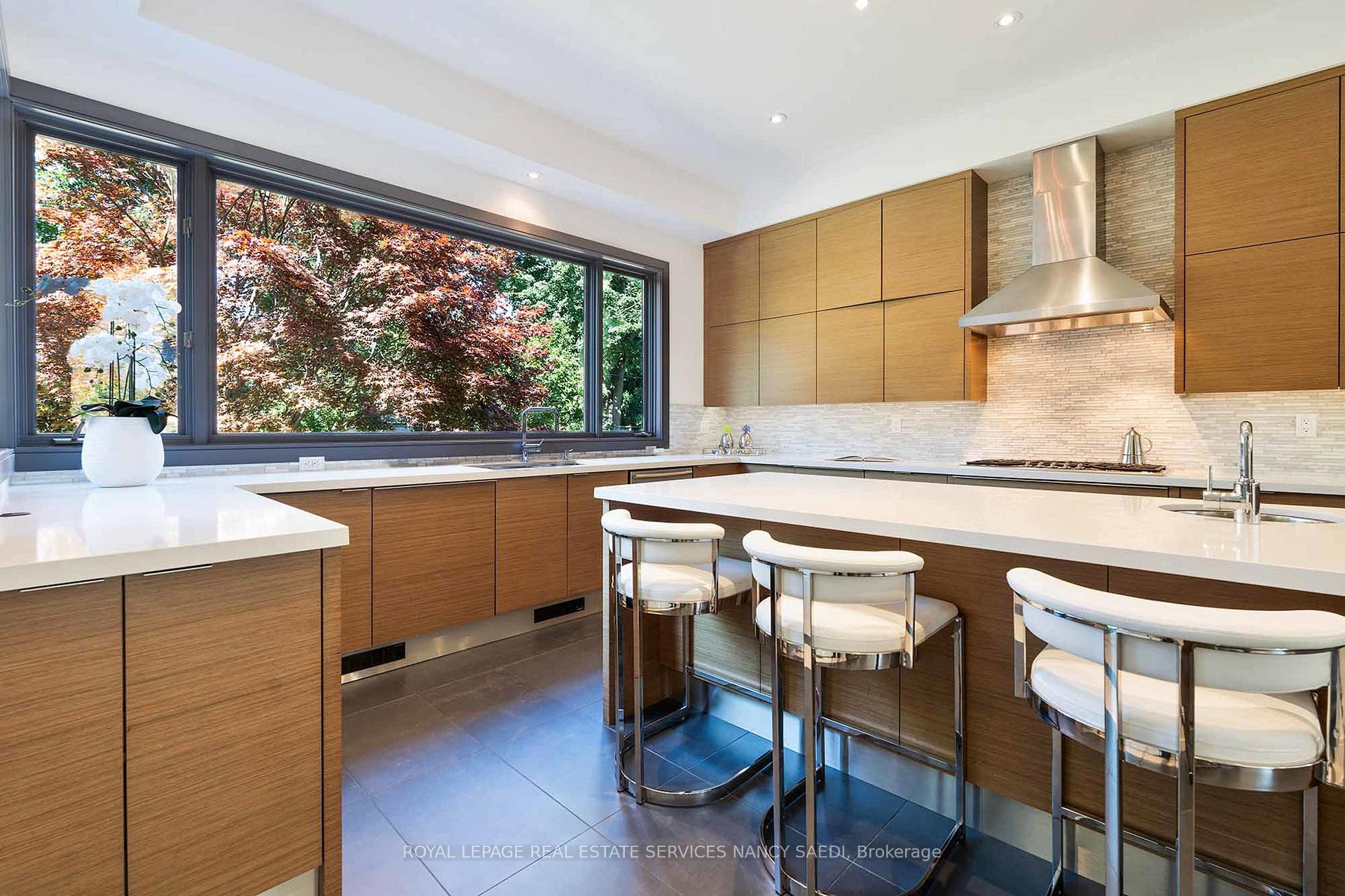 12 York Rd, Toronto, ON M2L1H5 | 4 Bedroom 5 Bathroom Detached House | Image 19