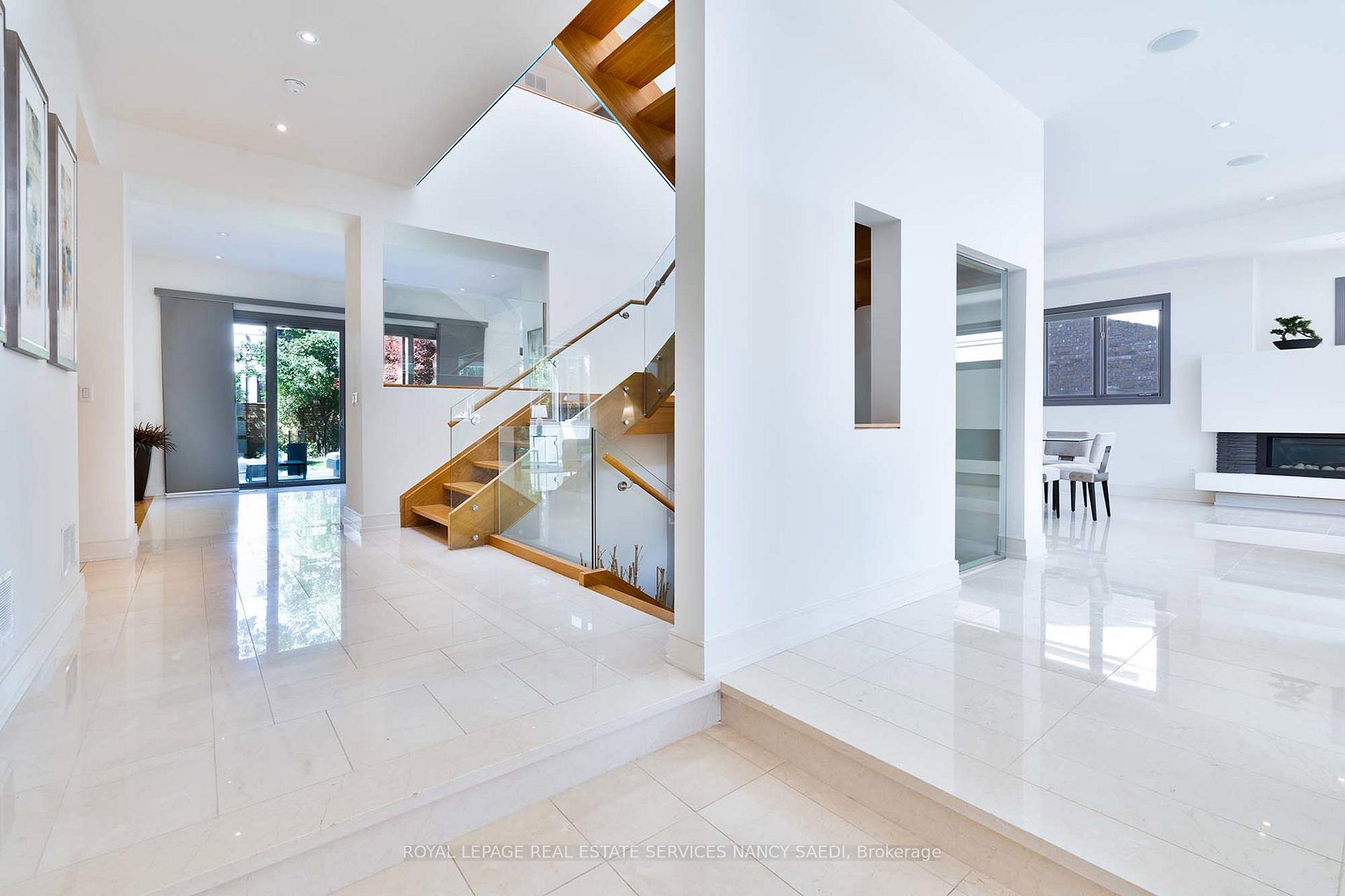 12 York Rd, Toronto, ON M2L1H5 | 4 Bedroom 5 Bathroom Detached House | Image 3