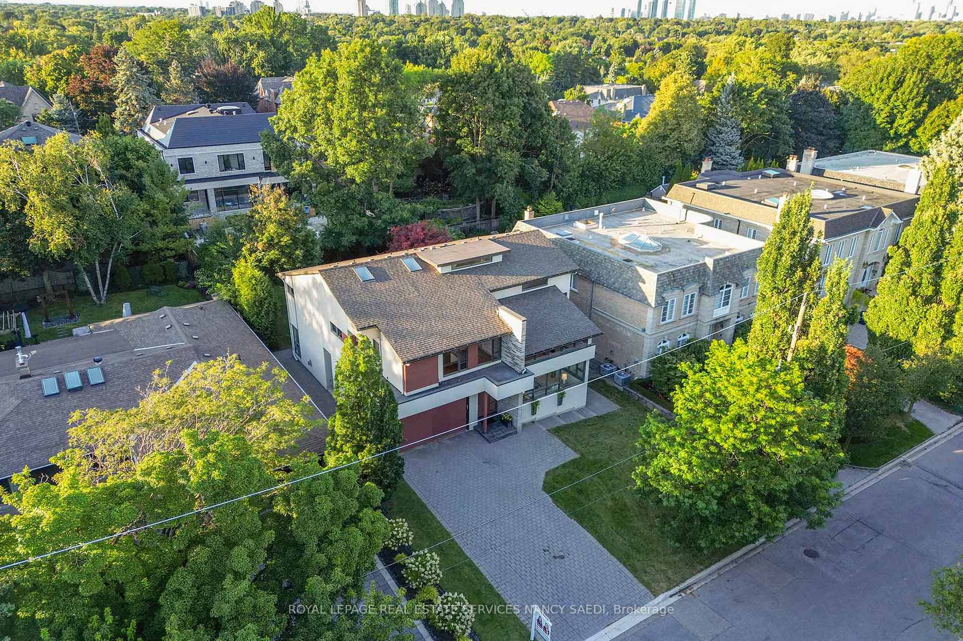 12 York Rd, Toronto, ON M2L1H5 | 4 Bedroom 5 Bathroom Detached House | Image 39