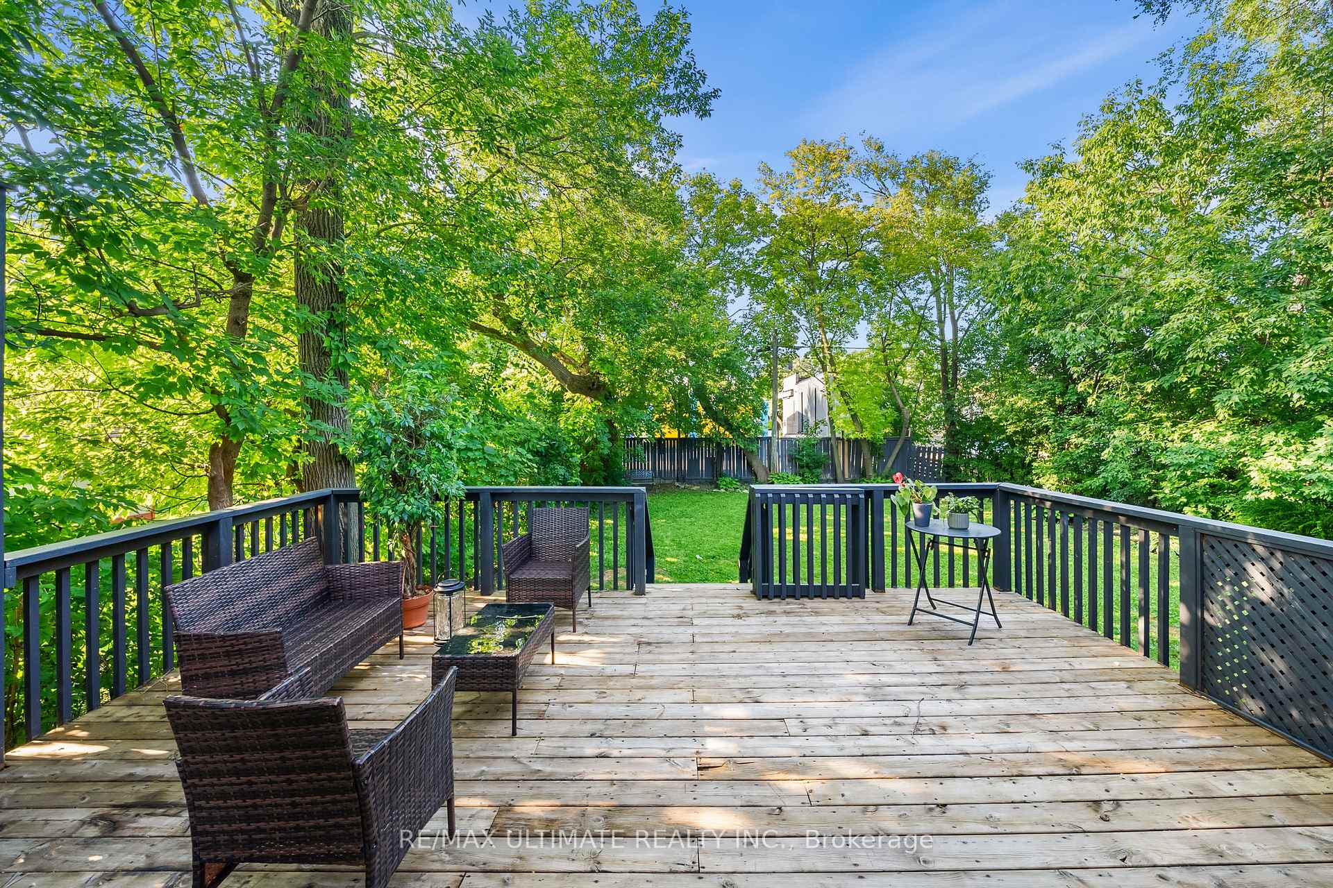 218 Bogert Ave, Toronto, ON M2N1L3 | 3 Bedroom 3 Bathroom Detached House | Image 32