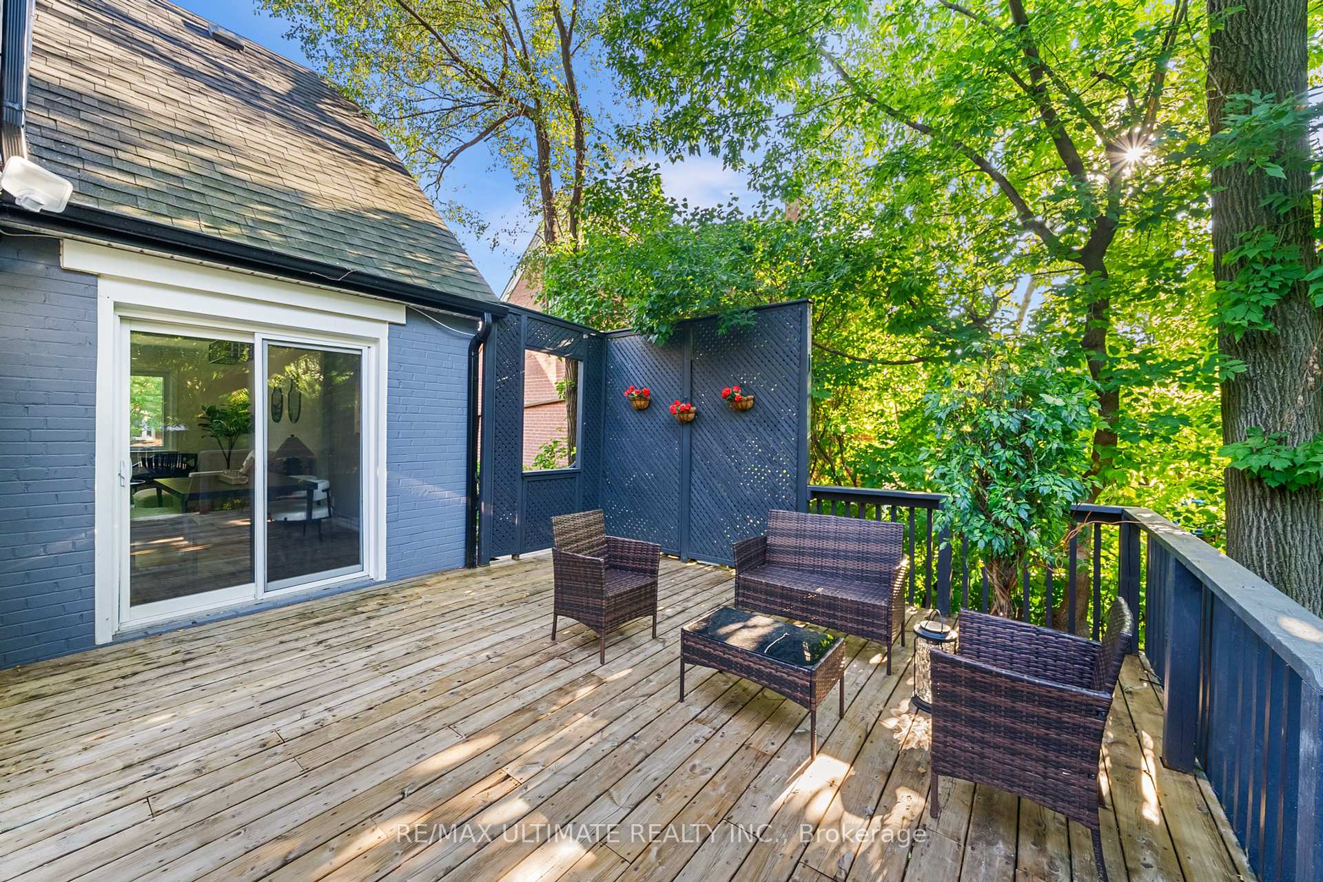 218 Bogert Ave, Toronto, ON M2N1L3 | 3 Bedroom 3 Bathroom Detached House | Image 33