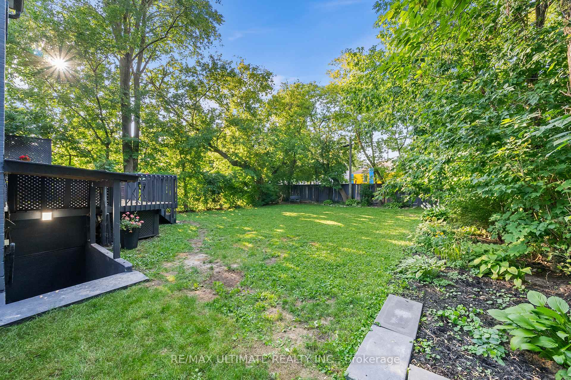 218 Bogert Ave, Toronto, ON M2N1L3 | 3 Bedroom 3 Bathroom Detached House | Image 38