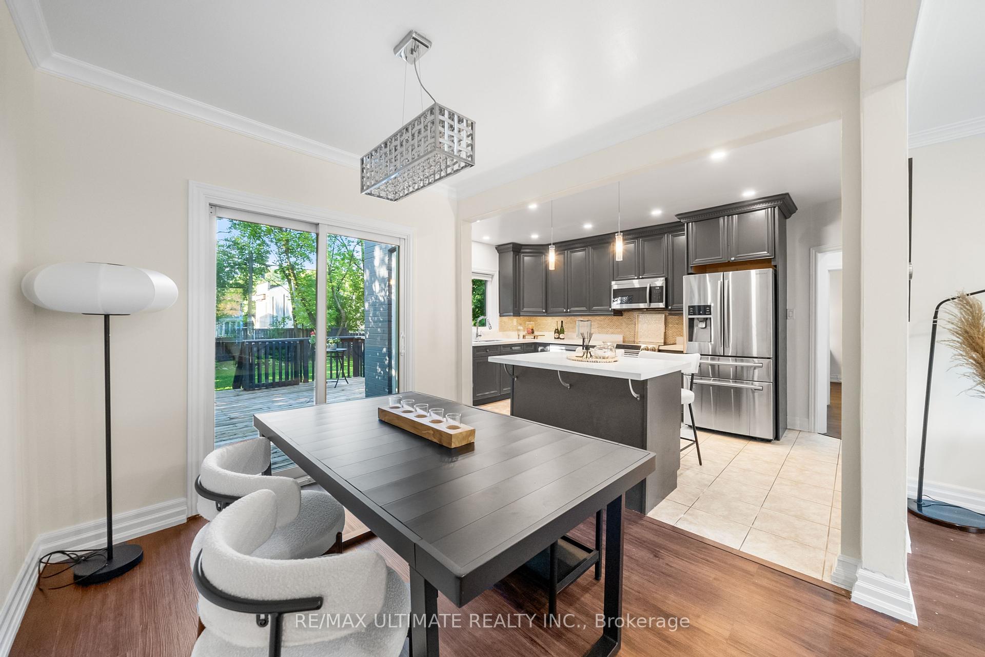 218 Bogert Ave, Toronto, ON M2N1L3 | 3 Bedroom 3 Bathroom Detached House | Image 6