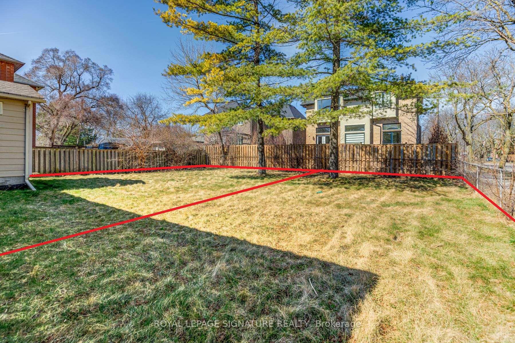 50 Bainbridge Ave, Toronto, ON M3H2K2 | 3 Bedroom 2 Bathroom Detached House | Image 10