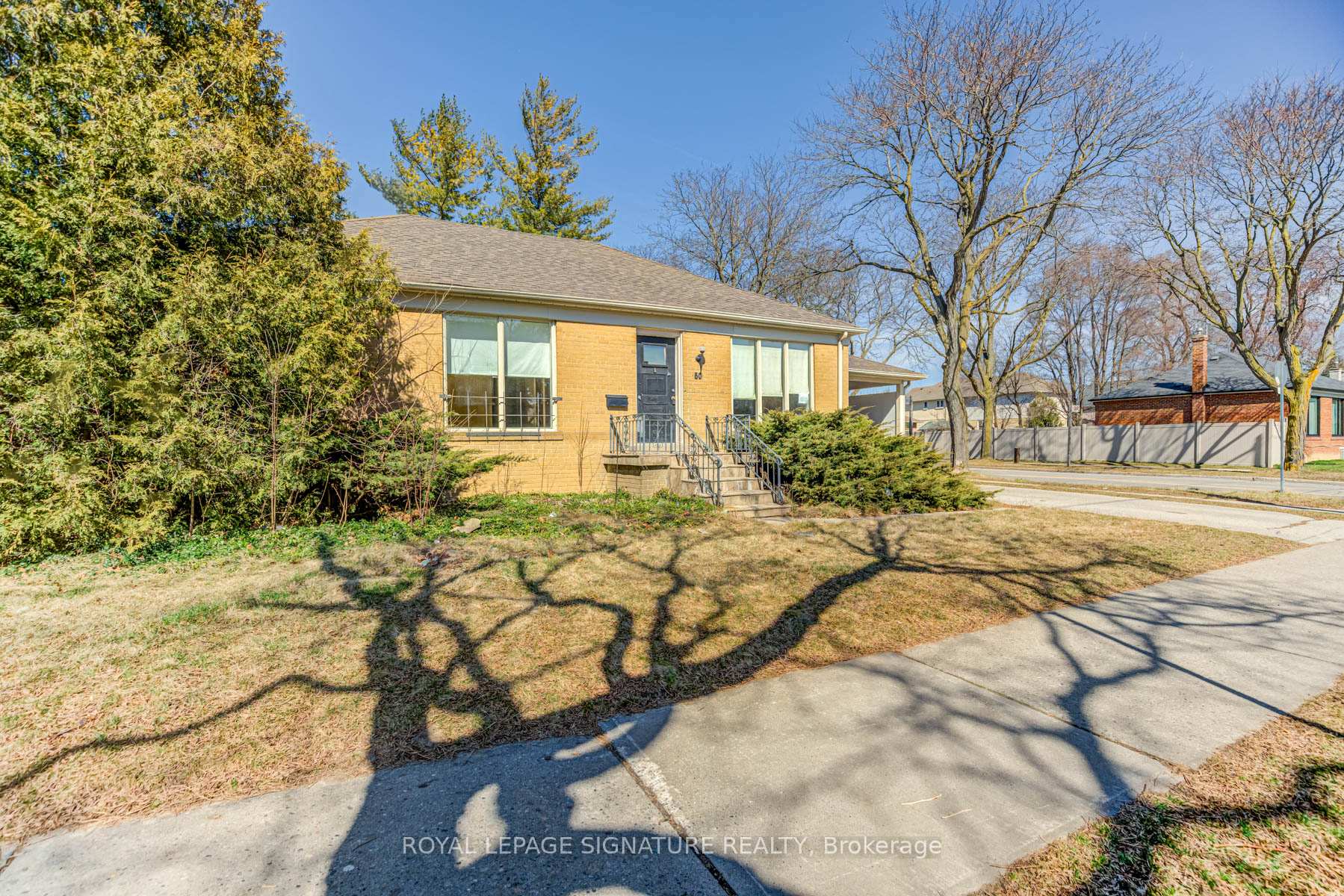 50 Bainbridge Ave, Toronto, ON M3H2K2 | 3 Bedroom 2 Bathroom Detached House | Image 11