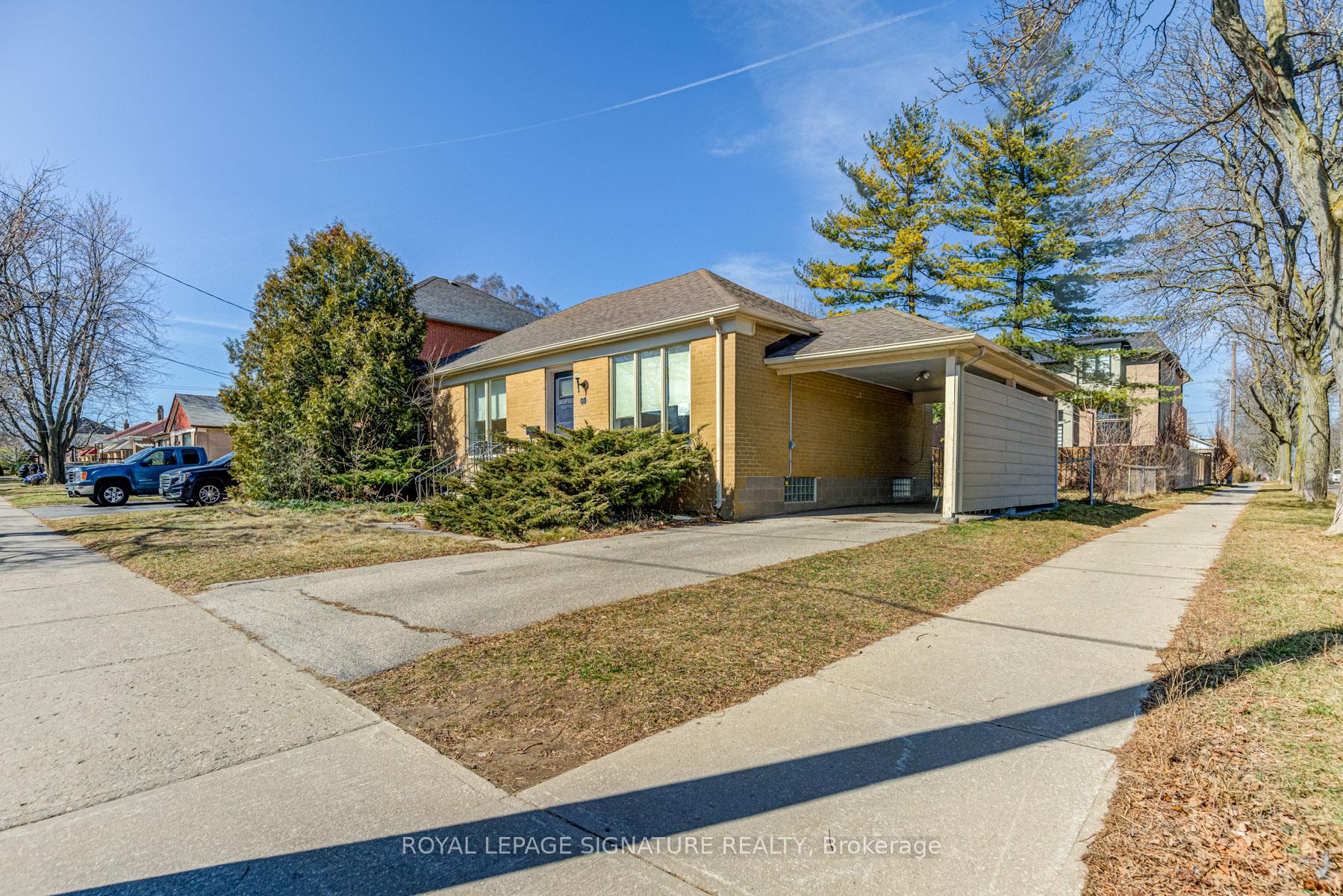 50 Bainbridge Ave, Toronto, ON M3H2K2 | 3 Bedroom 2 Bathroom Detached House | Image 13