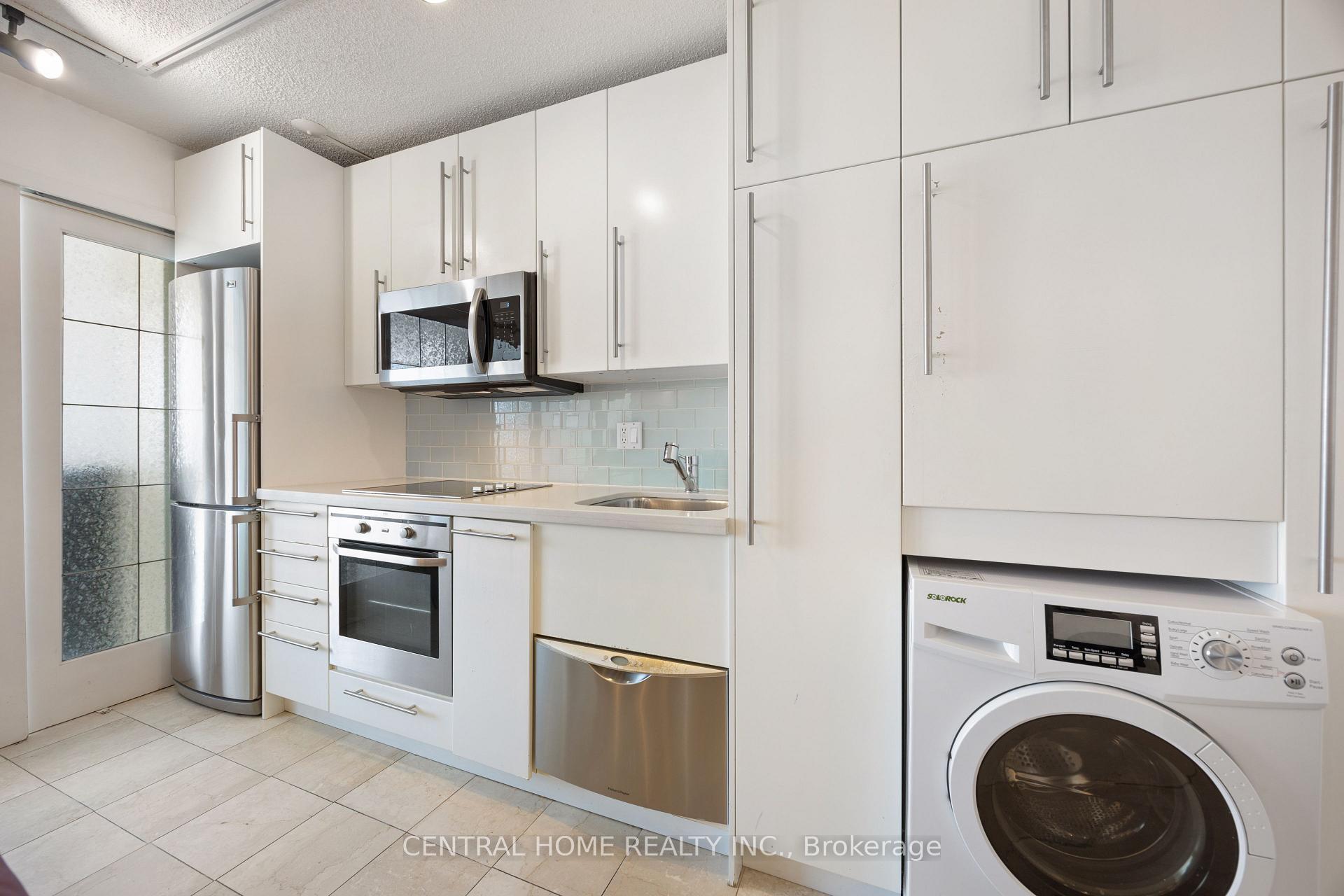 #3809 - 210 Victoria St, Toronto, ON M5B2R3 | 1 Bedroom 1 Bathroom Condo Apt | Image 12