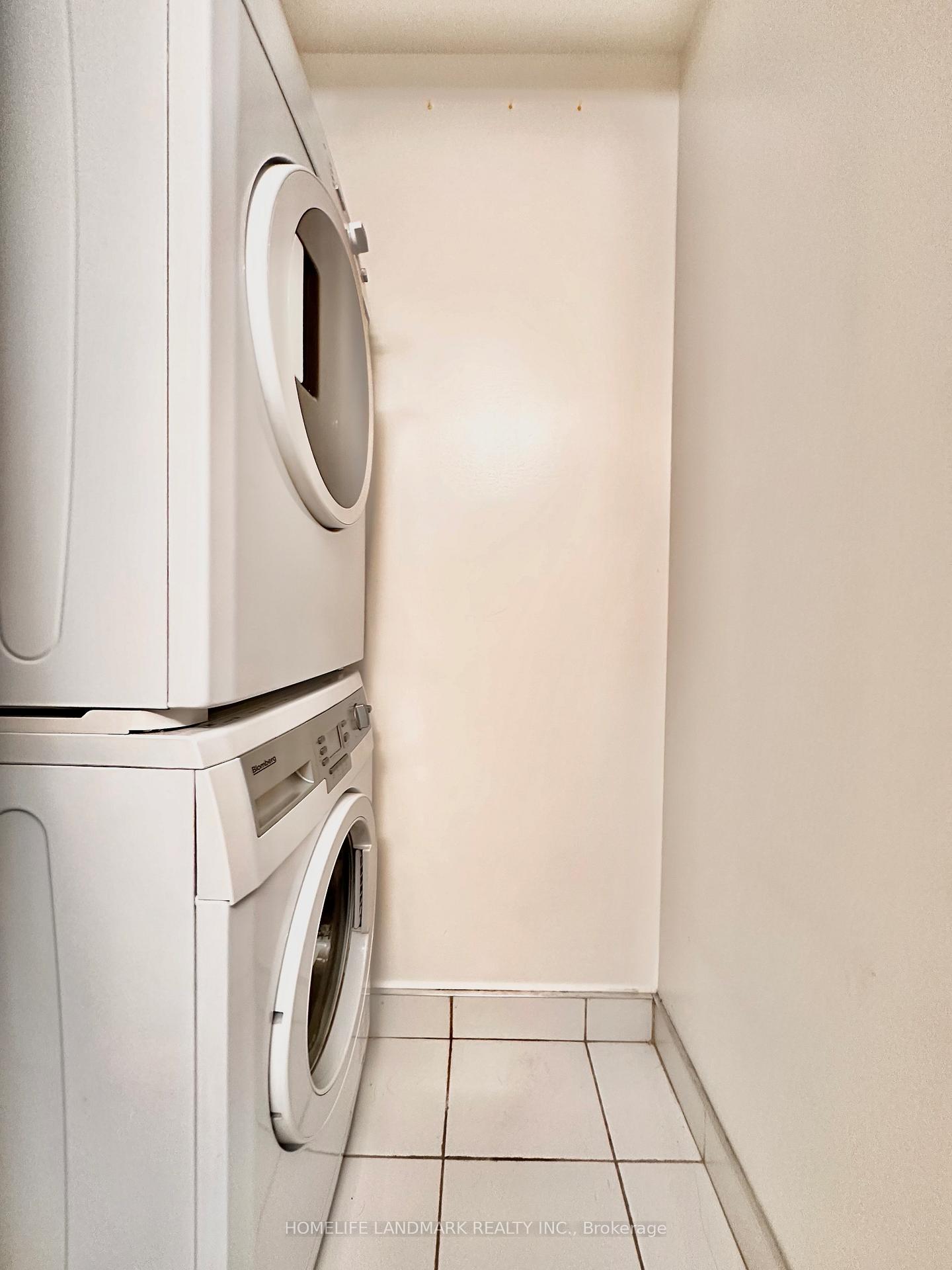 #617 - 101 Charles St E, Toronto, ON M4Y1V2 | 1 Bedroom 1 Bathroom Condo Apt | Image 11