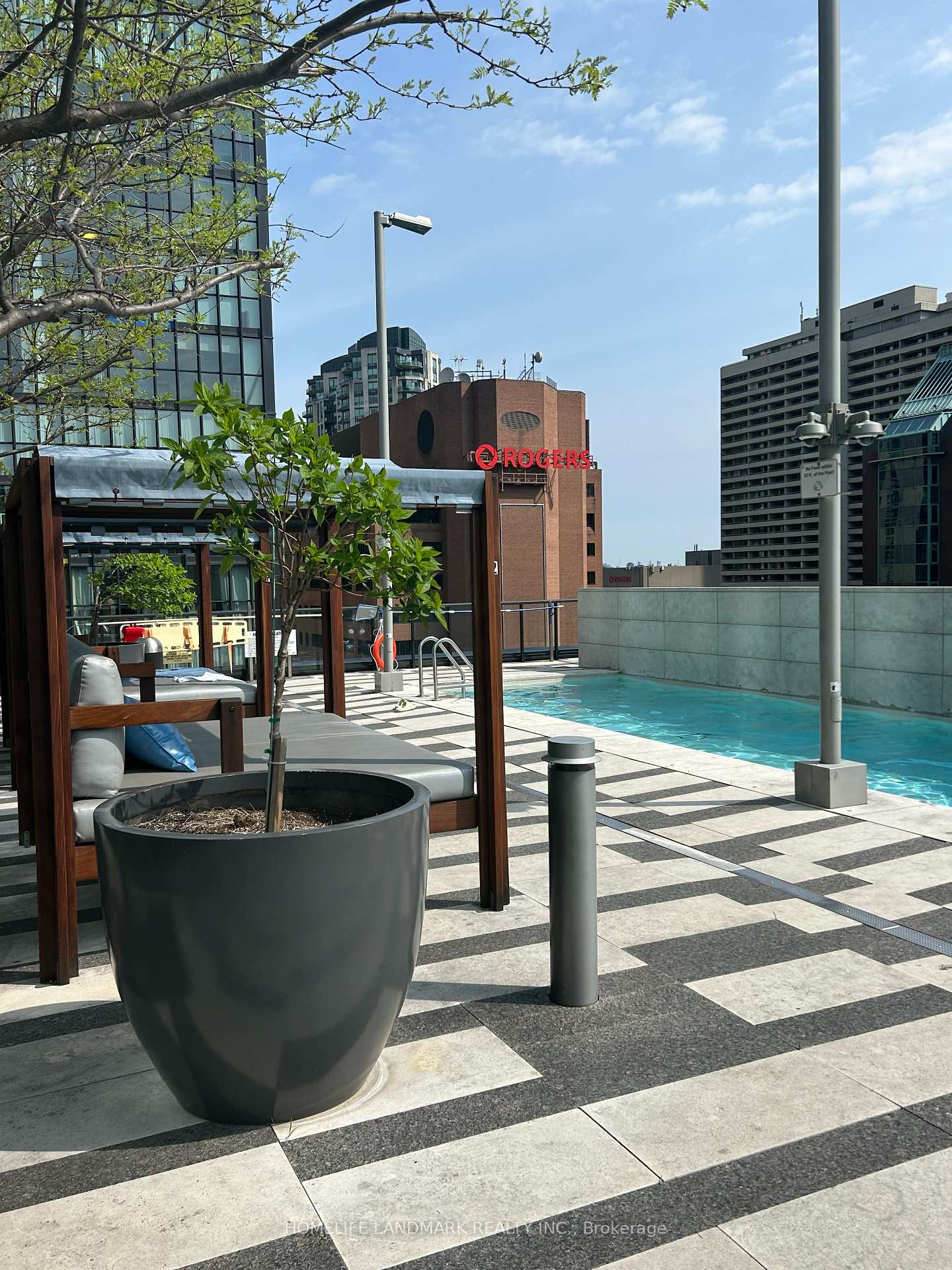 #617 - 101 Charles St E, Toronto, ON M4Y1V2 | 1 Bedroom 1 Bathroom Condo Apt | Image 16