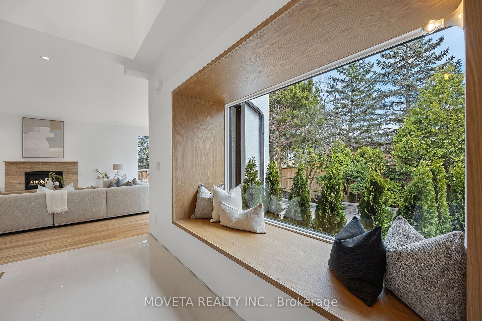 2 Addison Cres, Toronto, ON M3B1K8 | 4 Bedroom 6 Bathroom Detached House | Image 13