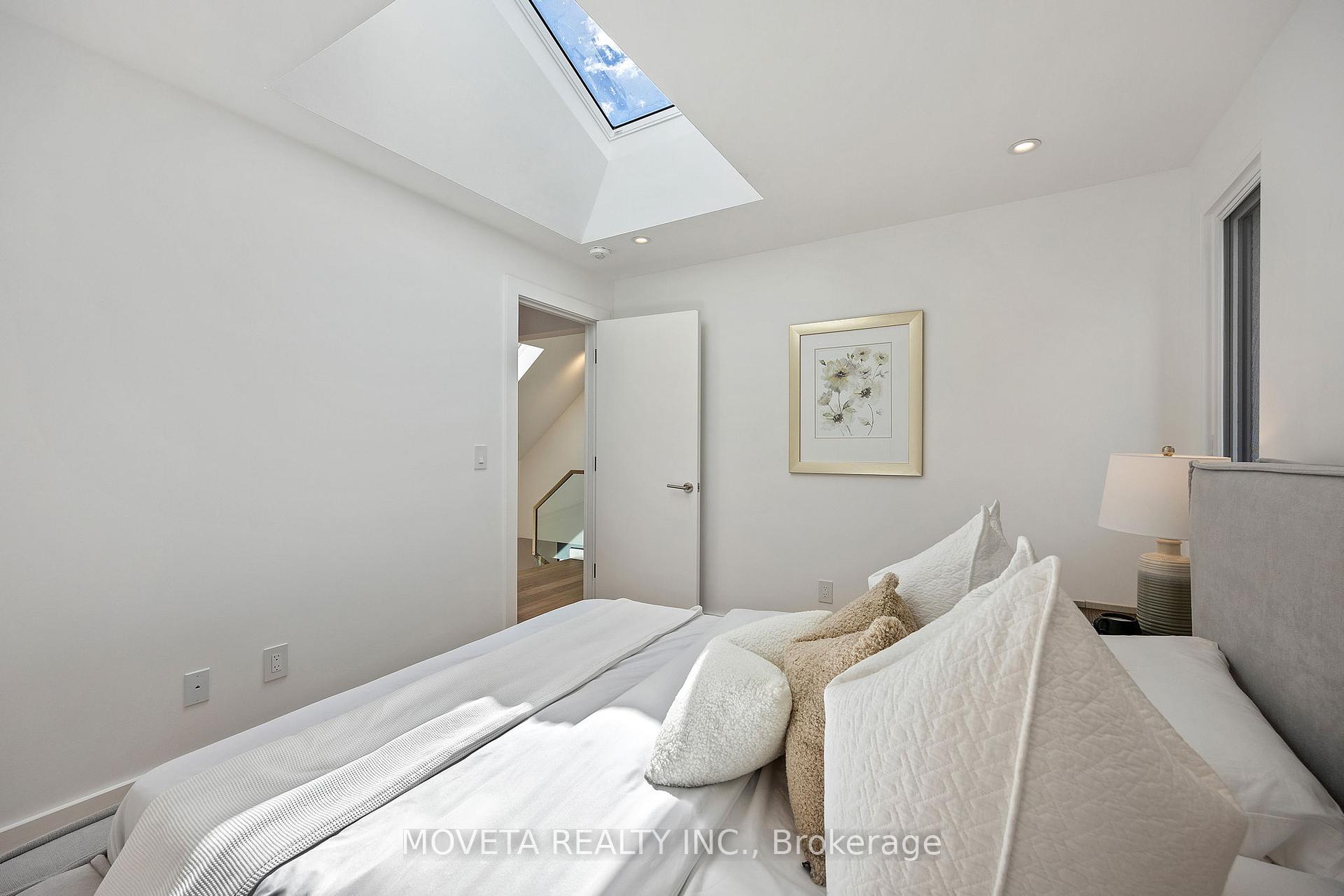 2 Addison Cres, Toronto, ON M3B1K8 | 4 Bedroom 6 Bathroom Detached House | Image 21