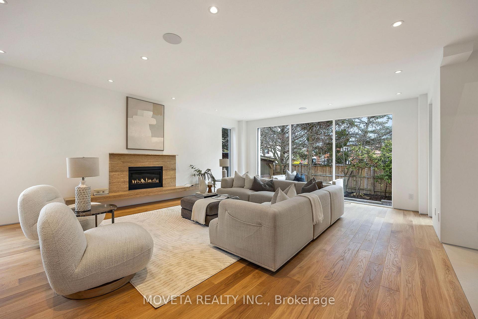 2 Addison Cres, Toronto, ON M3B1K8 | 4 Bedroom 6 Bathroom Detached House | Image 4