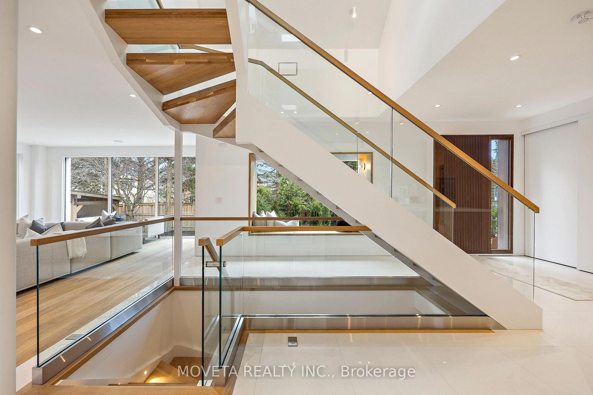 2 Addison Cres, Toronto, ON M3B1K8 | 4 Bedroom 6 Bathroom Detached House | Image 9