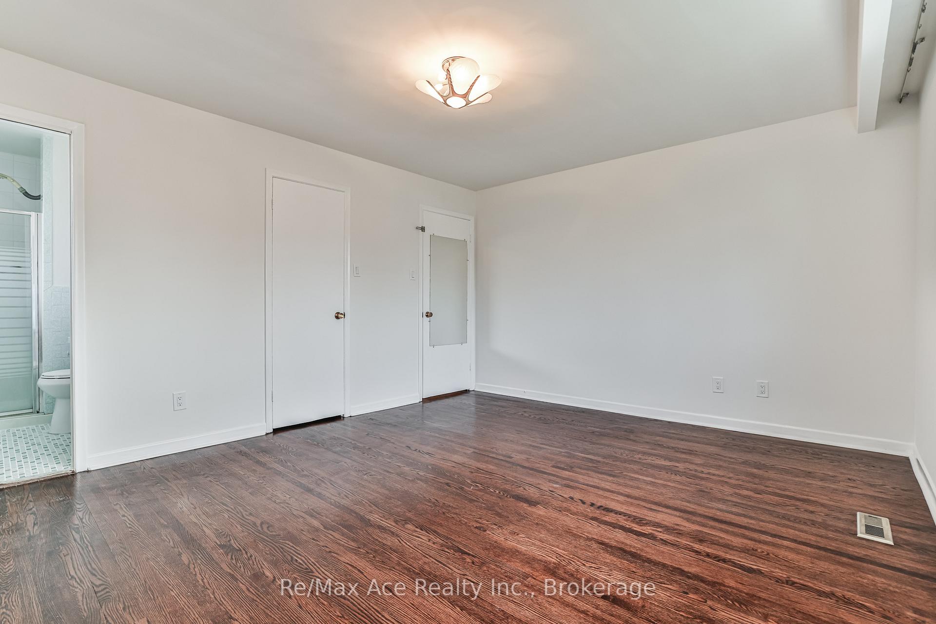 90 Charlton Blvd, Toronto, ON M2M1C1 | 4 Bedroom 4 Bathroom Detached House | Image 16