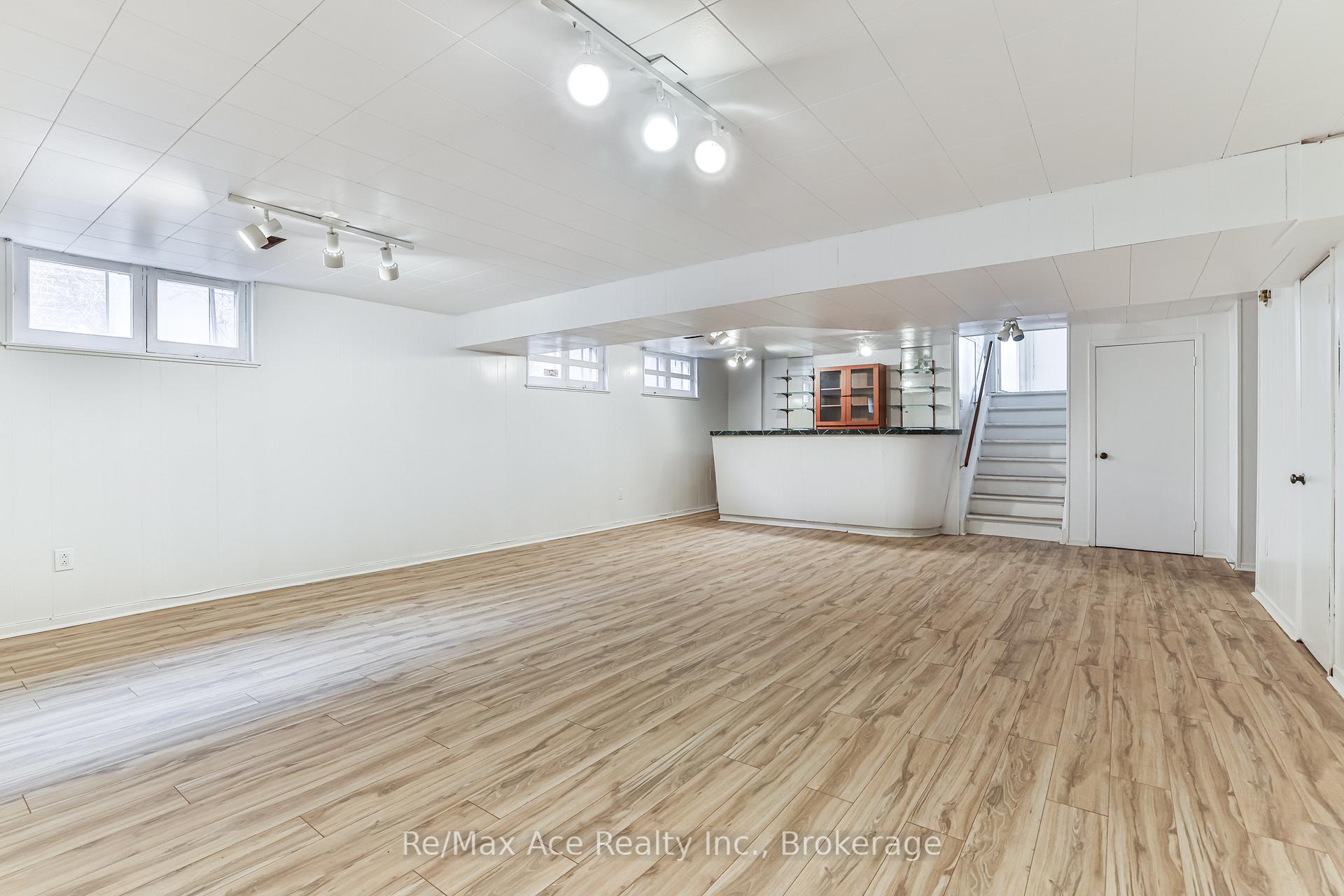 90 Charlton Blvd, Toronto, ON M2M1C1 | 4 Bedroom 4 Bathroom Detached House | Image 20