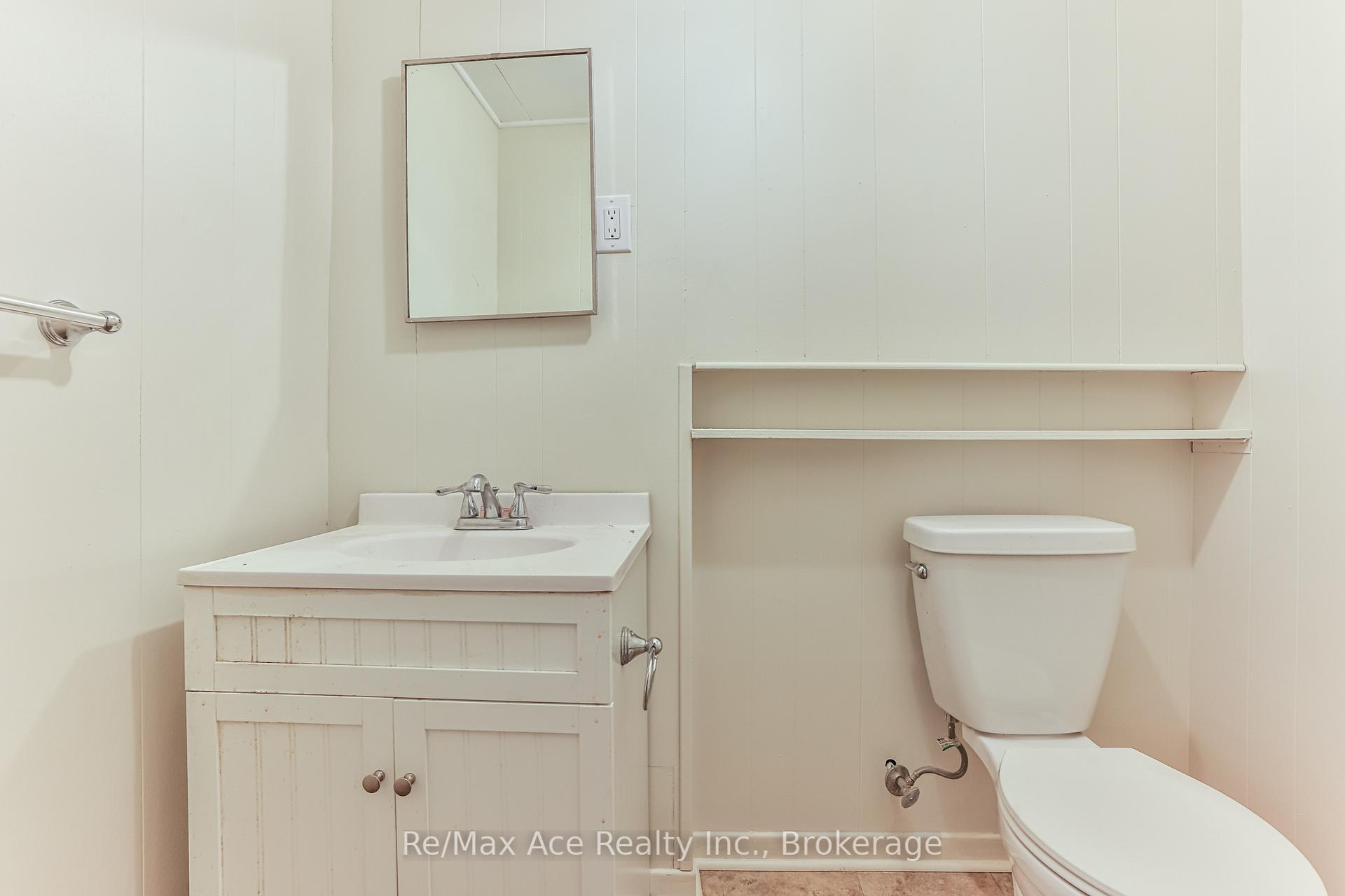 90 Charlton Blvd, Toronto, ON M2M1C1 | 4 Bedroom 4 Bathroom Detached House | Image 22