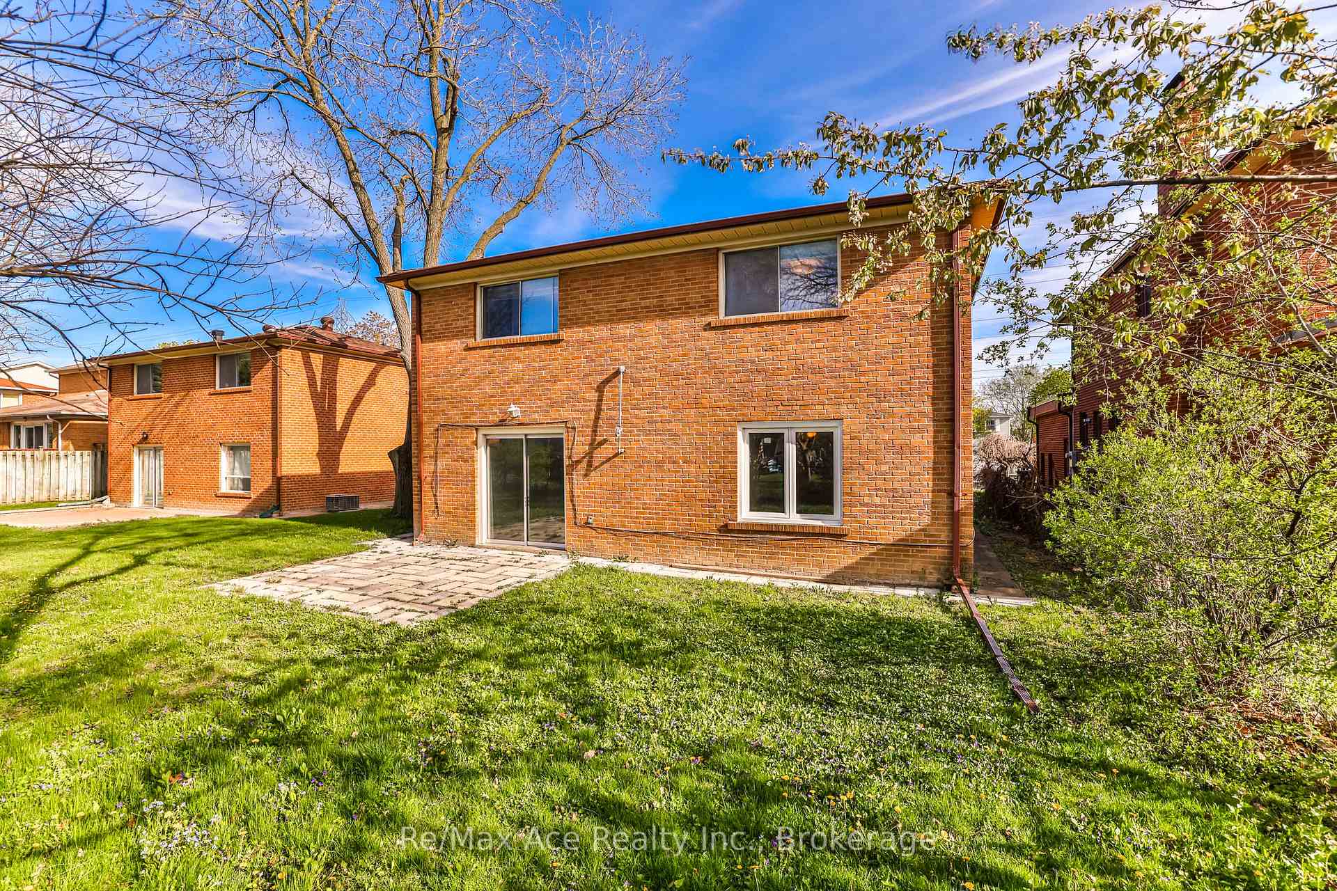 90 Charlton Blvd, Toronto, ON M2M1C1 | 4 Bedroom 4 Bathroom Detached House | Image 25